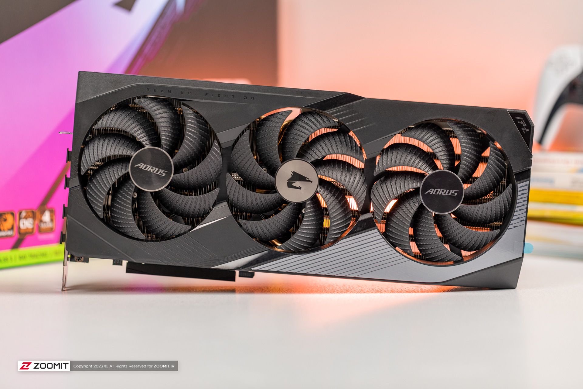 طراحی کارت گرافیک انویدیا جی فورس گیگابایت Gigabyte AORUS GeForce RTX 4070 Ti MASTER 12G