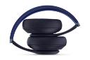 طراحی کامپکت هدفون بیتس استودیو پرو / Beats Studio Pro سرمه ای