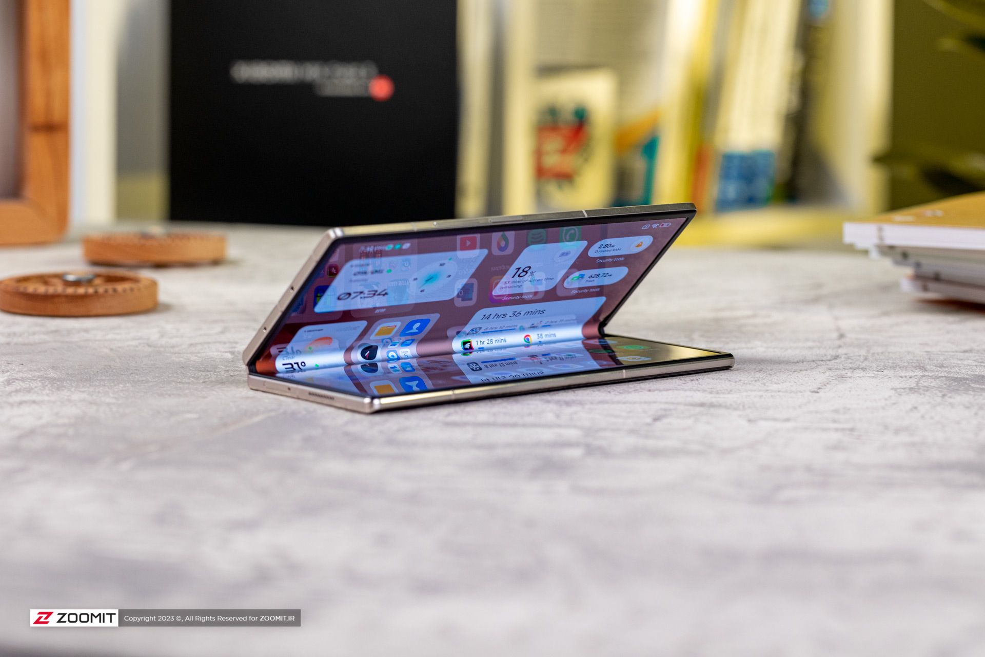زاویه 45 درجه گوشی موبایل میکس فولد 3 شیائومی / Xiaomi Mix Fold 3