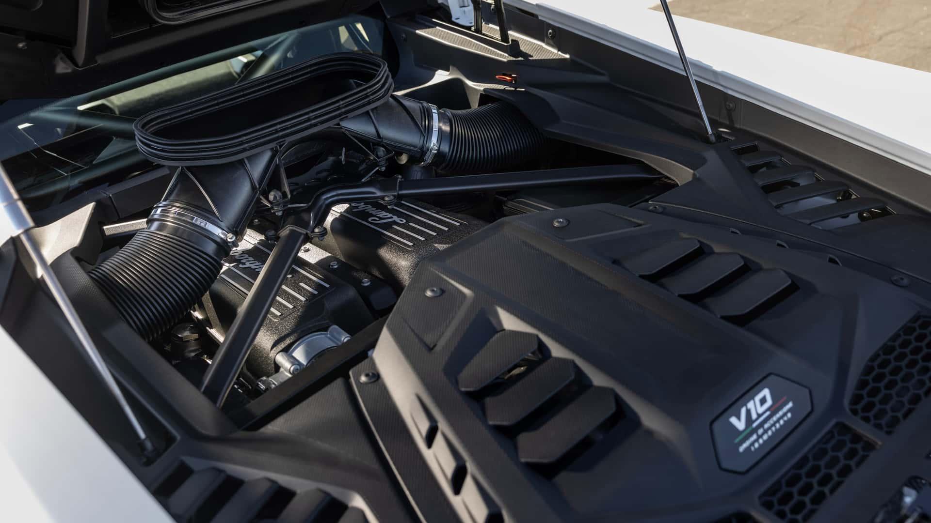 موتور V-10  لامبورگینی