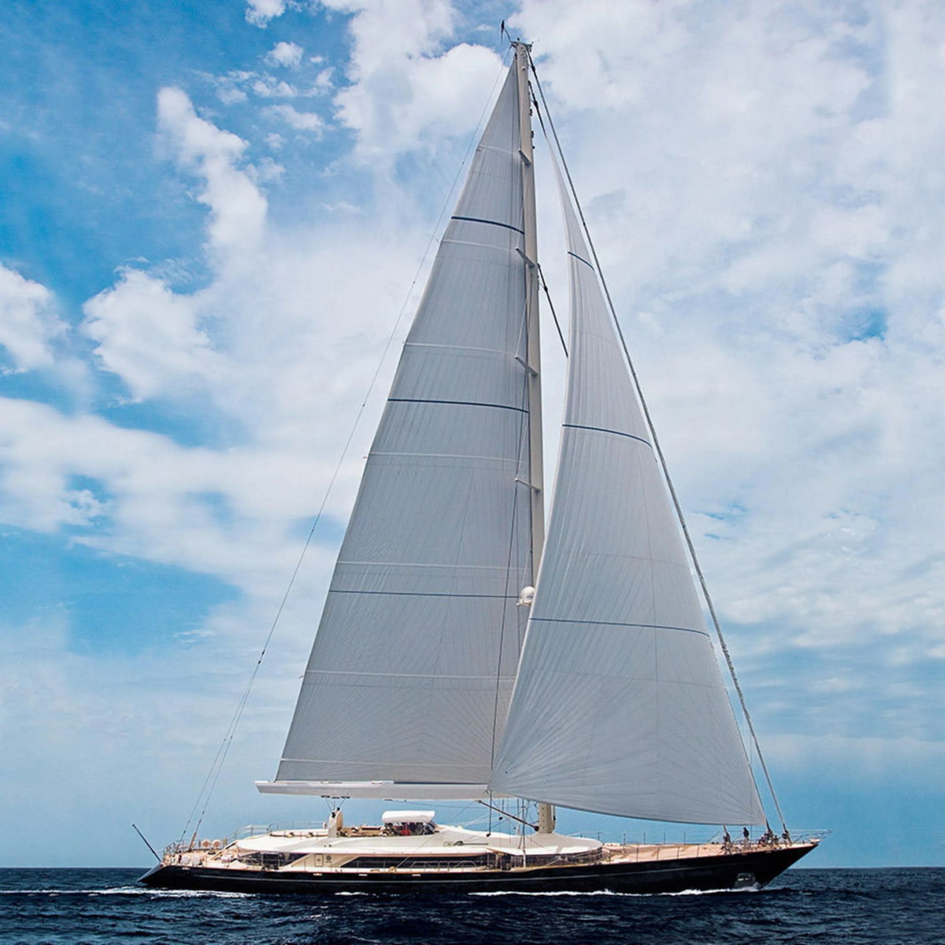 کشتی لوکس تفریحی بیژن Bayesian’s Superyacht