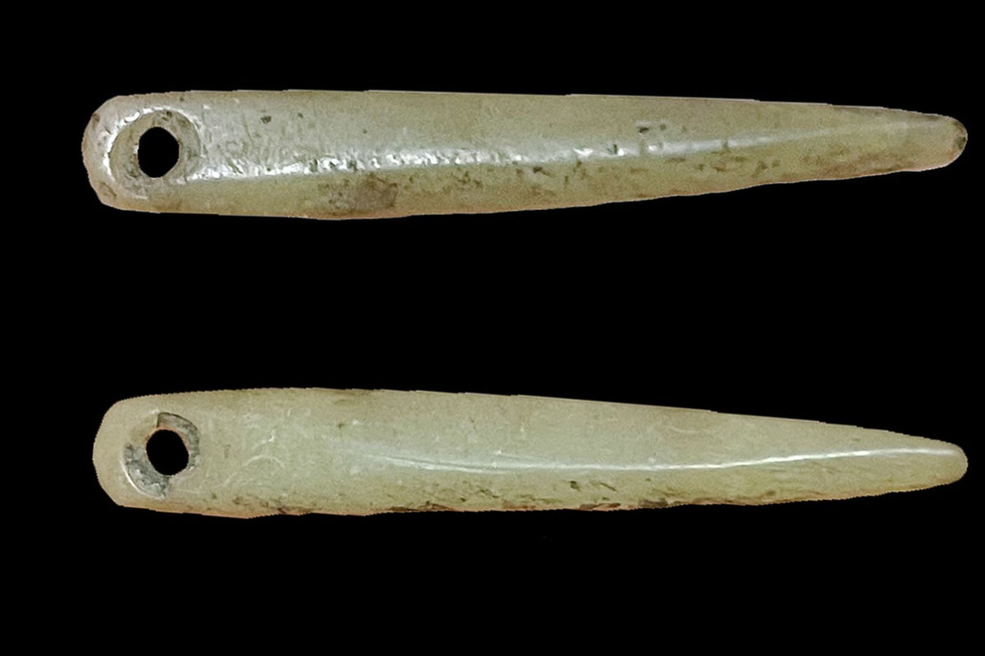 قدیمی ترین سوزن دنیا از جنس سنگ سرپانتین در فلات تبت