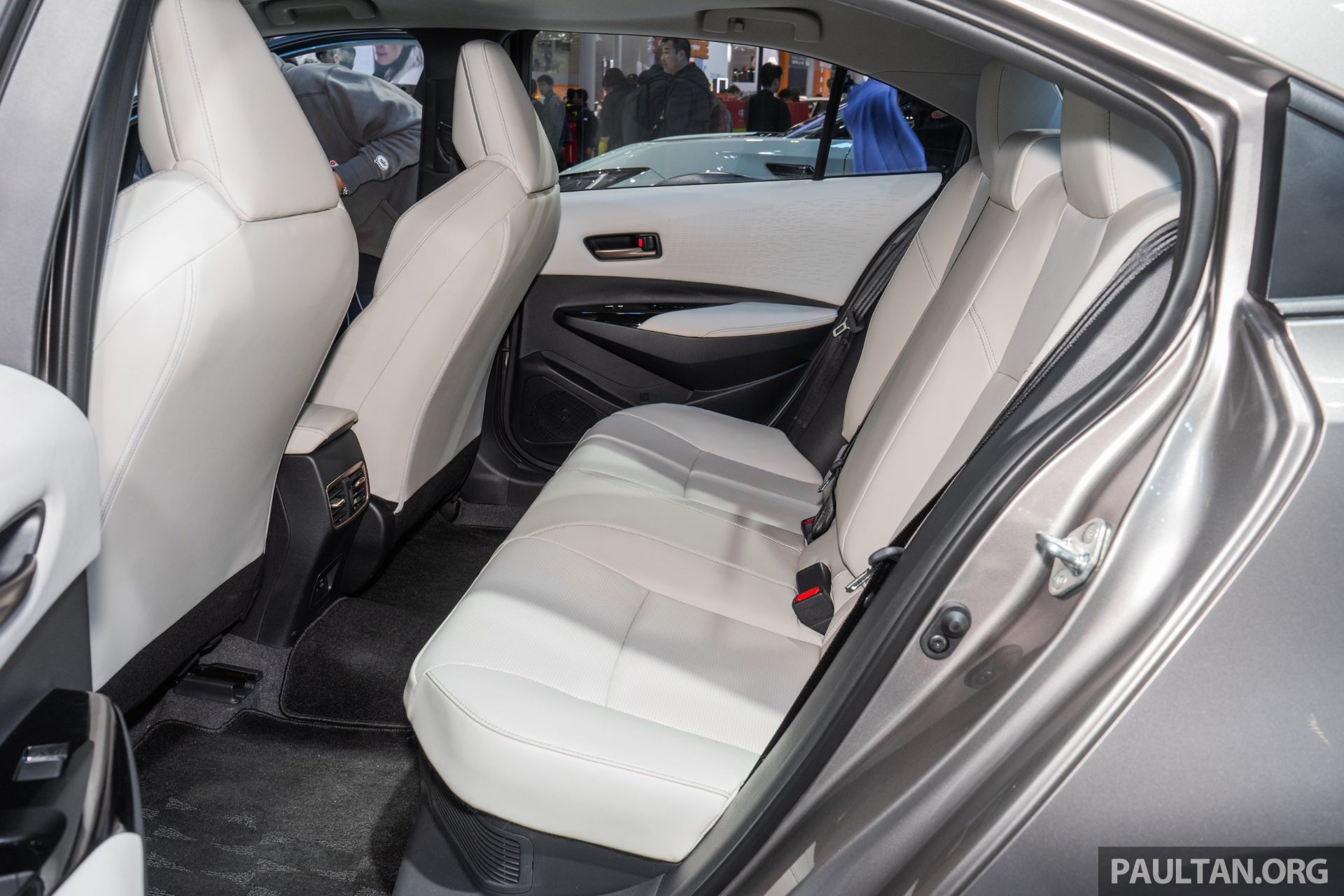 صندلی‌های عقب خودرو تویوتا کرولا ۲۰۲۶