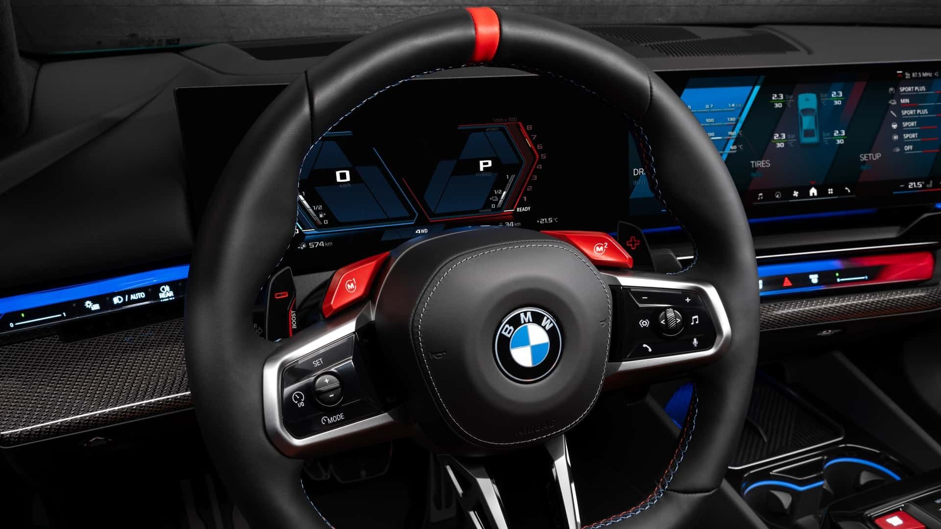 غربیلک فرمان خودرو BMW M5 2025