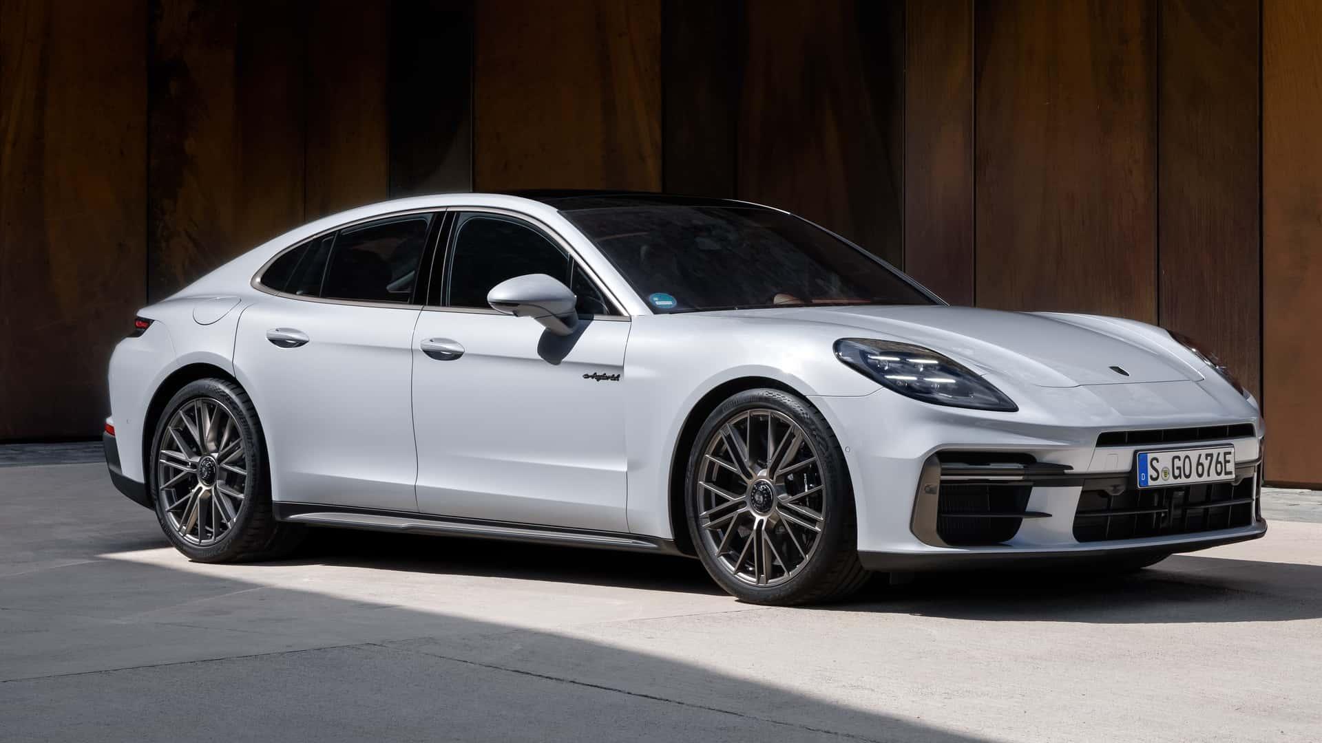 پورشه پانامرا Turbo S E-Hybrid مدل ۲۰۲۵