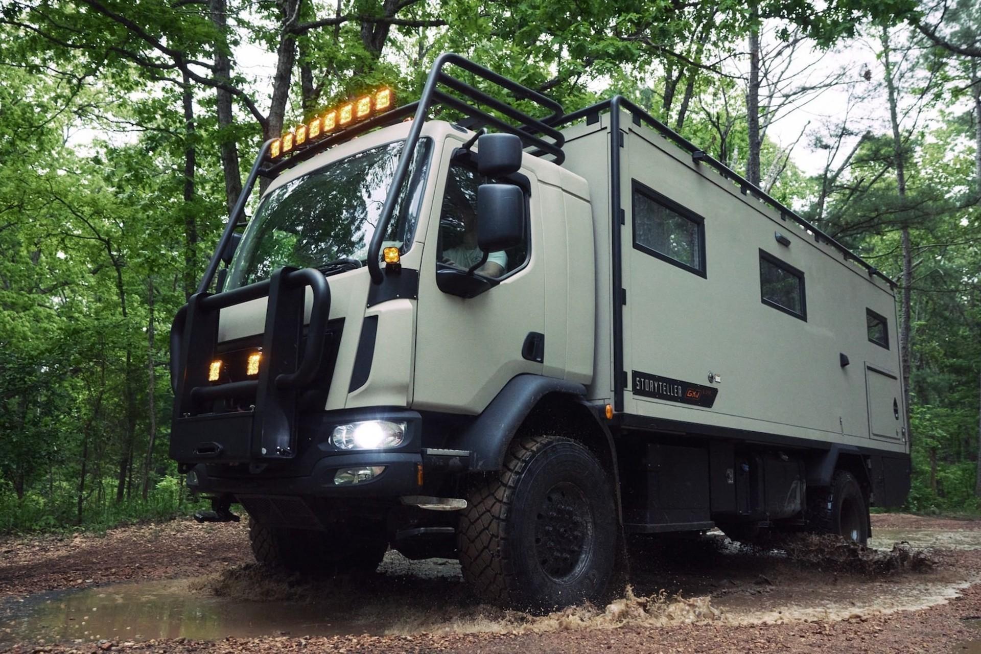 نمای سه‌چهارم جلو خودرو Kenworth K370 GXV Epic