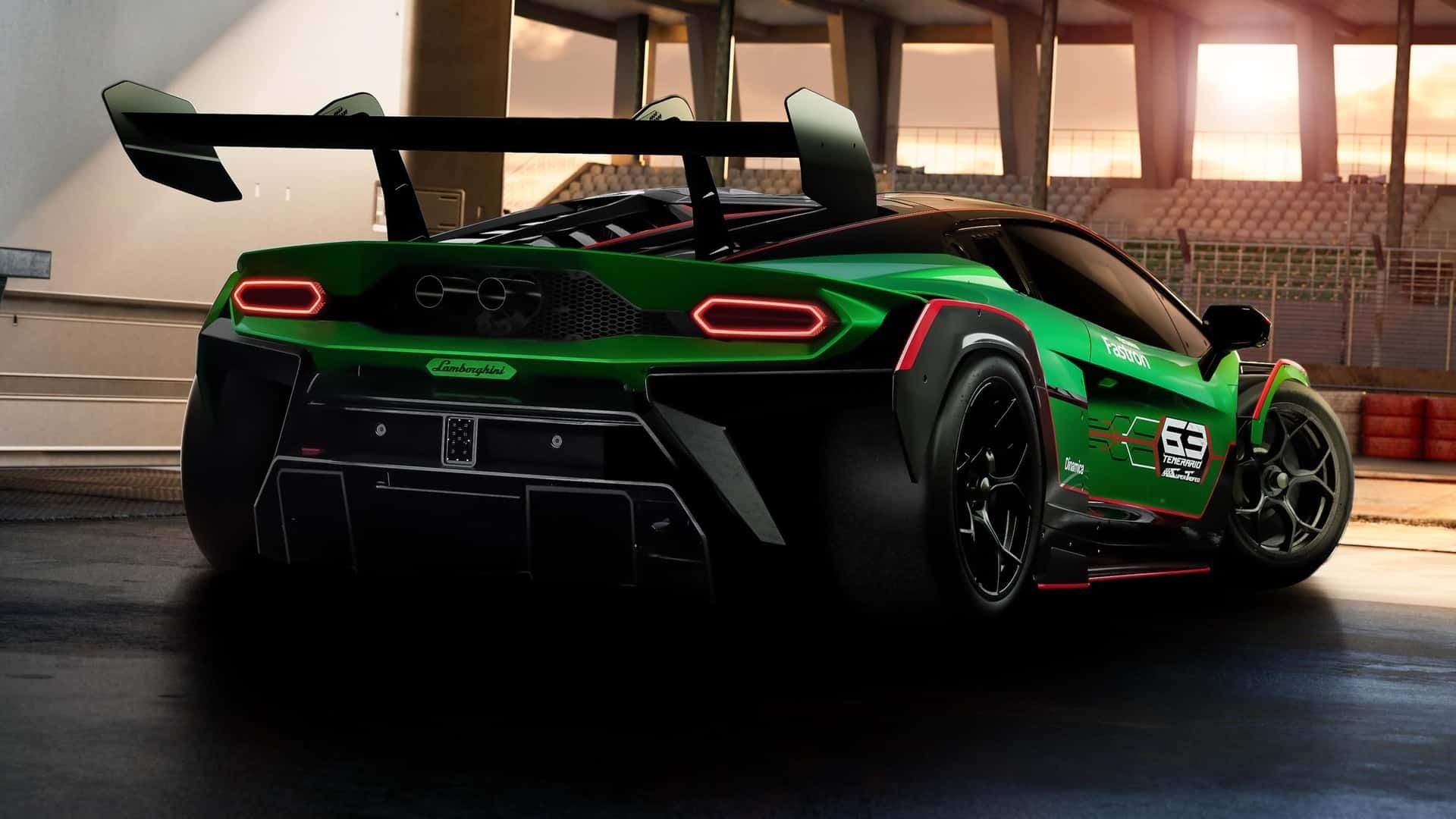 نمای سه‌چهارم عقب لامبورگینی تمراریو سوپر تروفئو