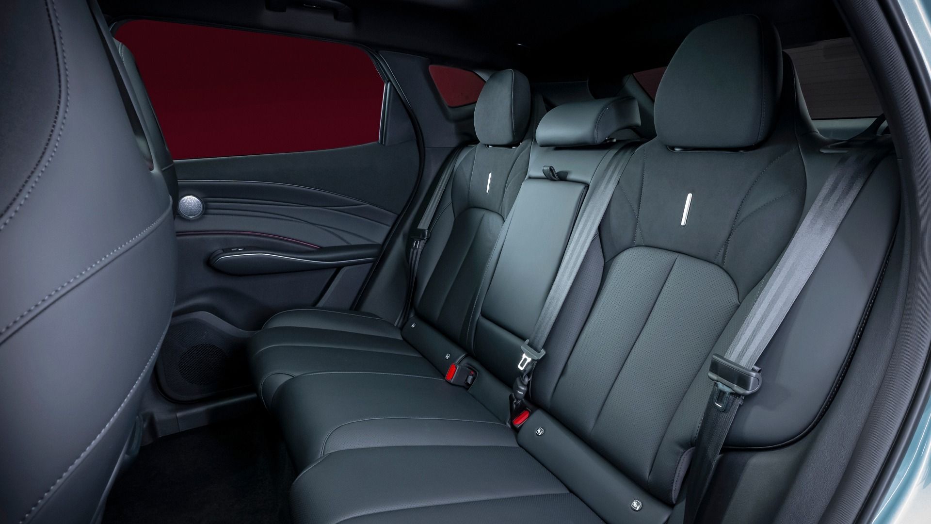 صندلی‌های عقب خودرو چری اومودا ۷