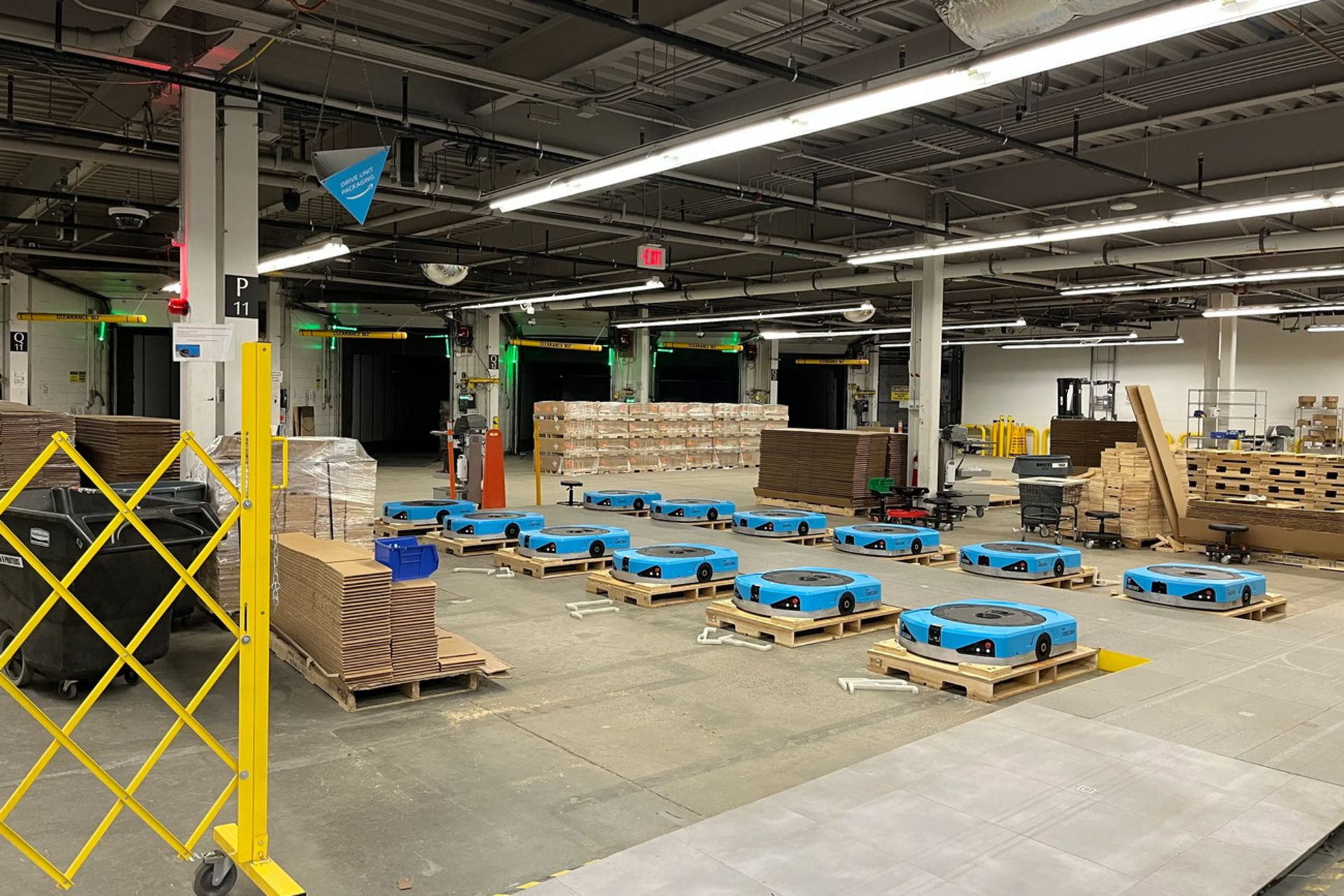 ربات‌های آمازون آماده‌ تحویل به مراکز تکمیل سفارش 