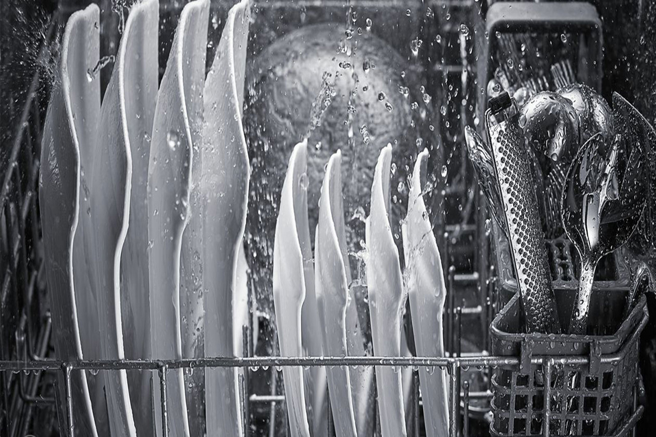 دلایل خشک نشدن ظروف در ماشین ظرفشویی