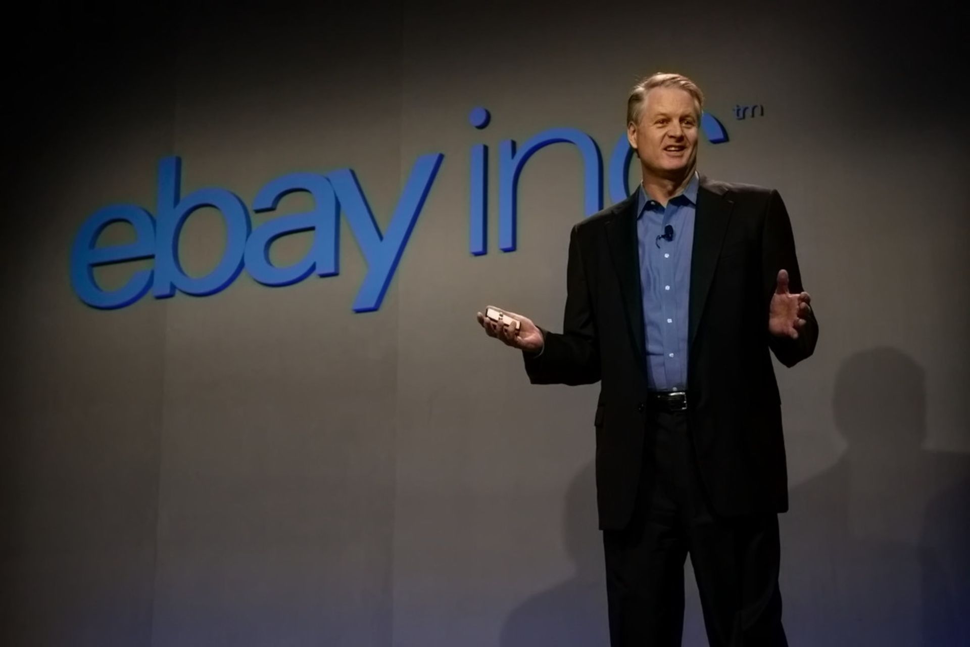 جان دوناهو مدیرعامل ebay بعد از مگ ویتمن