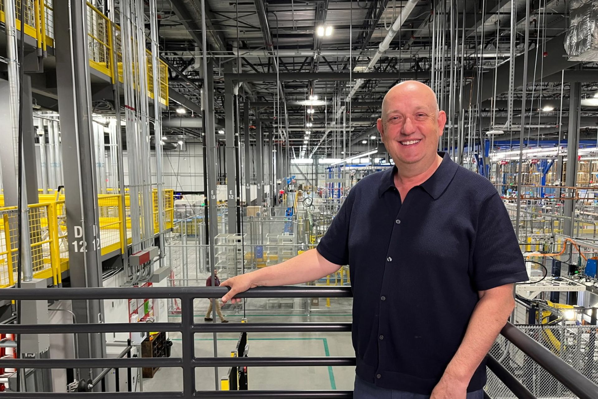 تای بردی، مدیر ارشد فناوری Amazon Robotics در کارخانه ربات‌سازی وست‌بورو