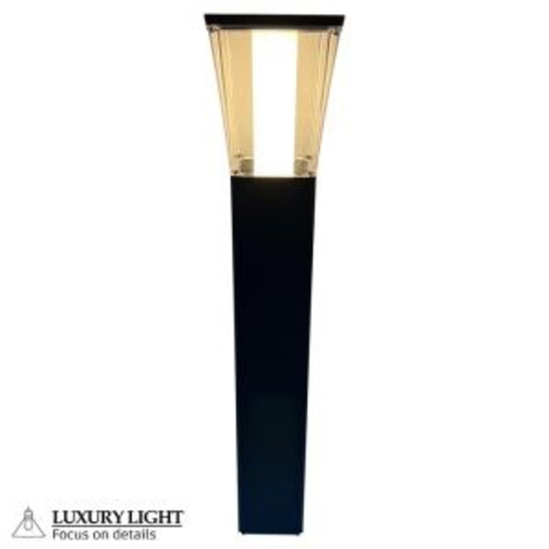 چراغ پارکی و باغی لاکچری لایت