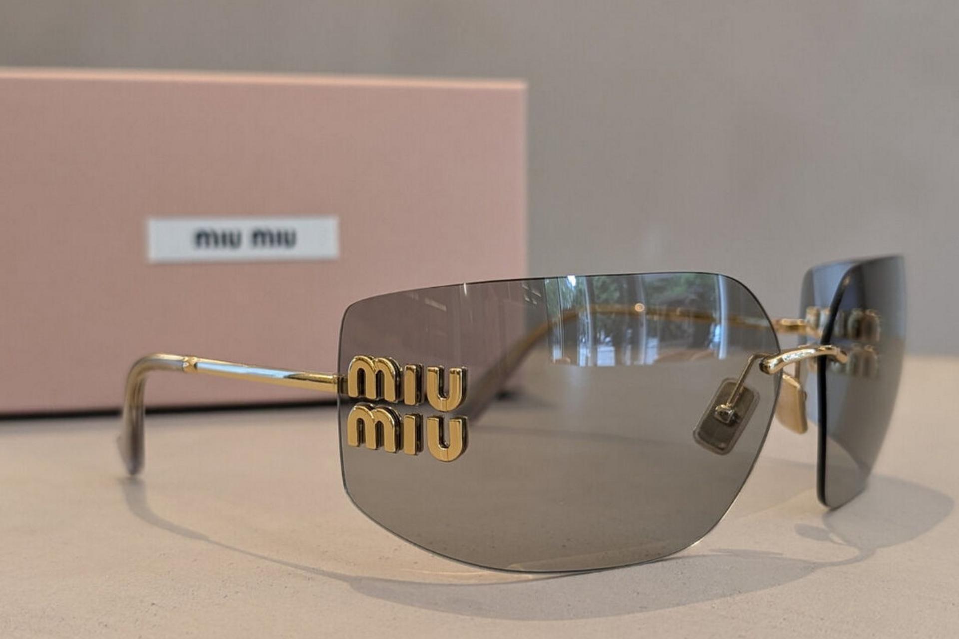 عینک آفتابی برند Miu Miu