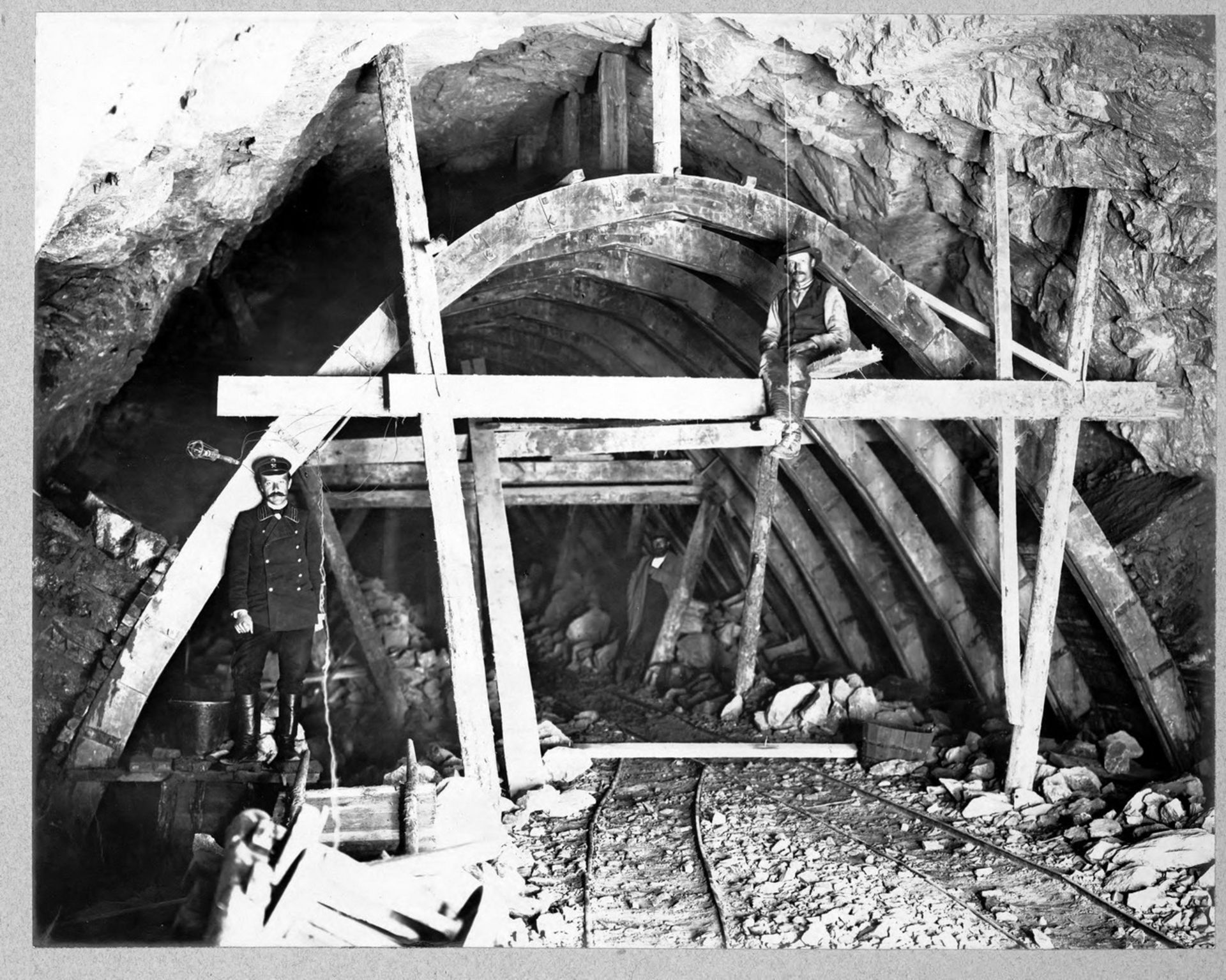 ساخت تونل برای عبور راه آهن ترنس سیبری