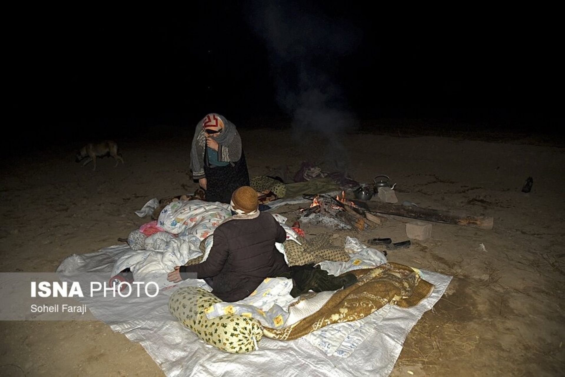 رخت خواب خانواده آواره شده در زمین لرزه خوی