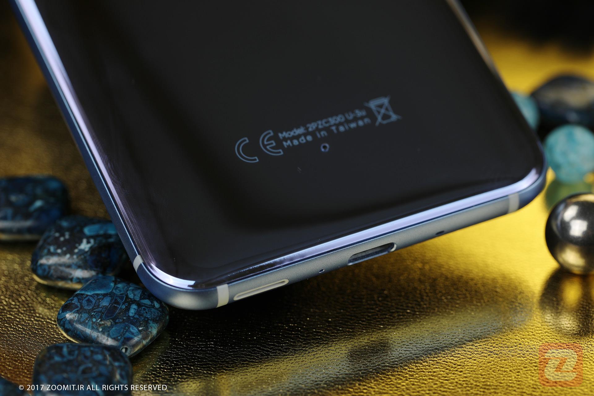 اچ تی سی یو 11 / HTC U11