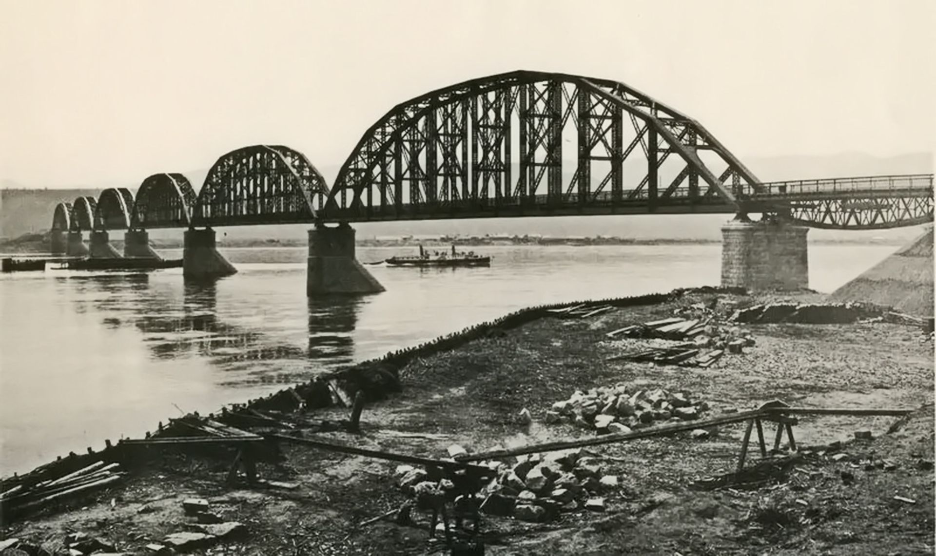 مراحل اولیه ساخت پل کراسنویارسک