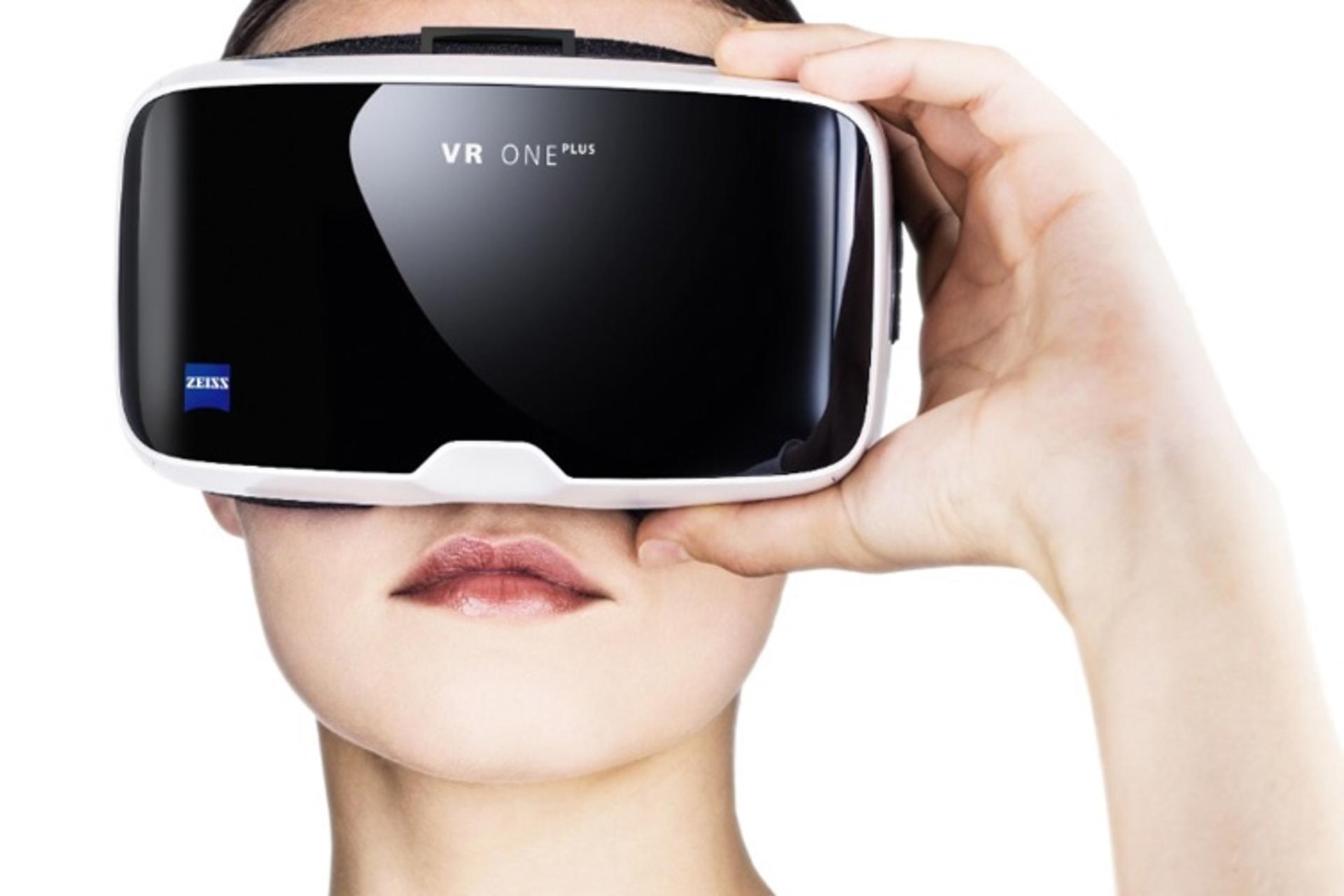 زایس VR One پلاس-0