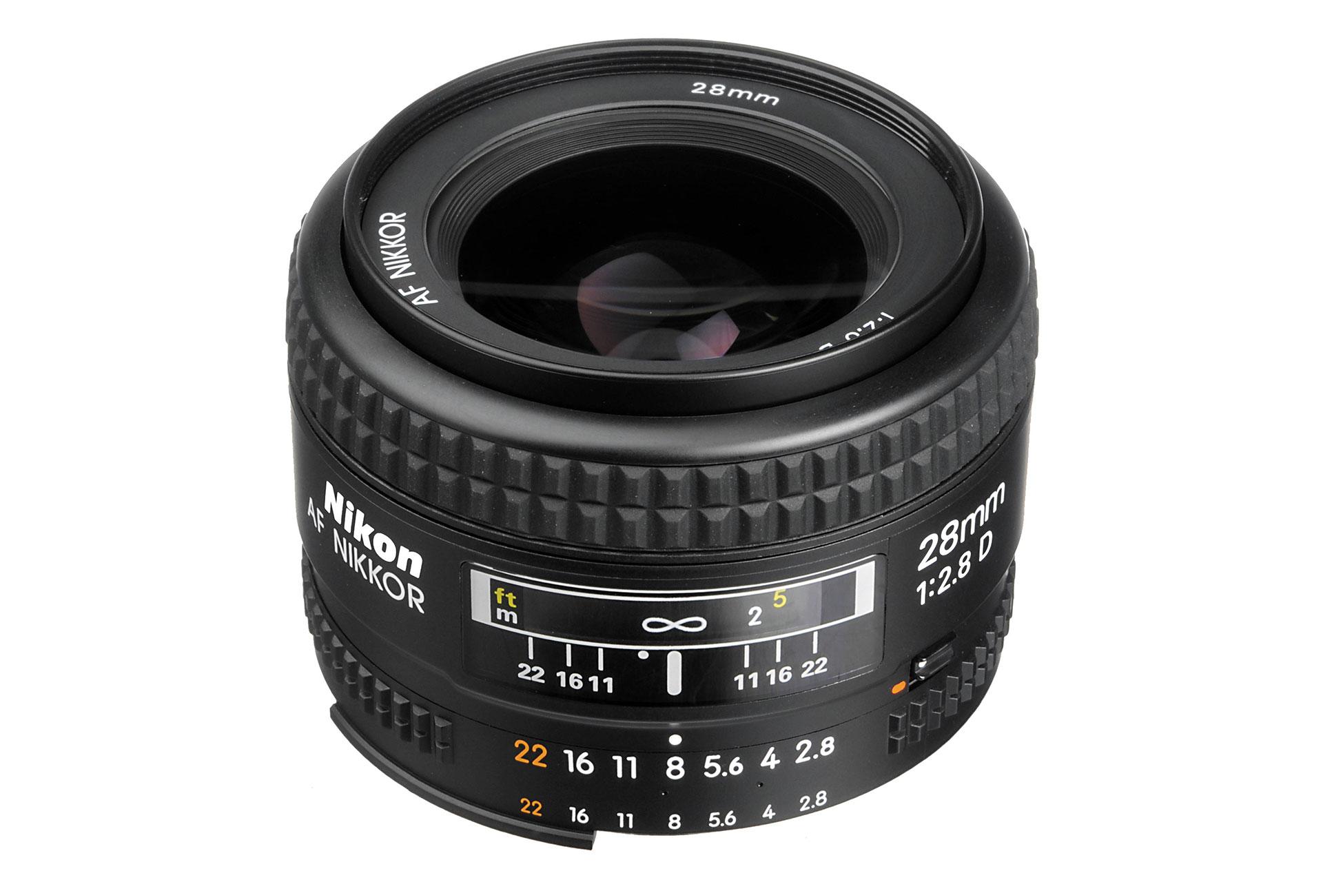 Nikon AF Nikkor 28mm f/2.8D
