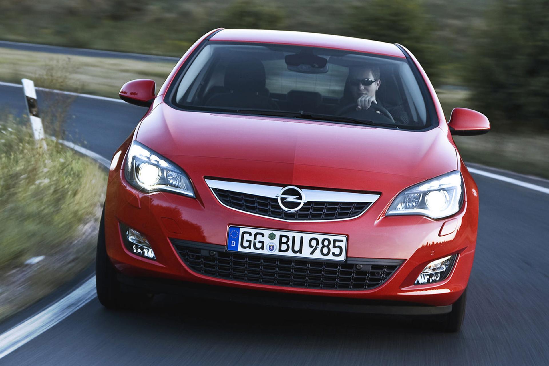 Opel Astra 2013