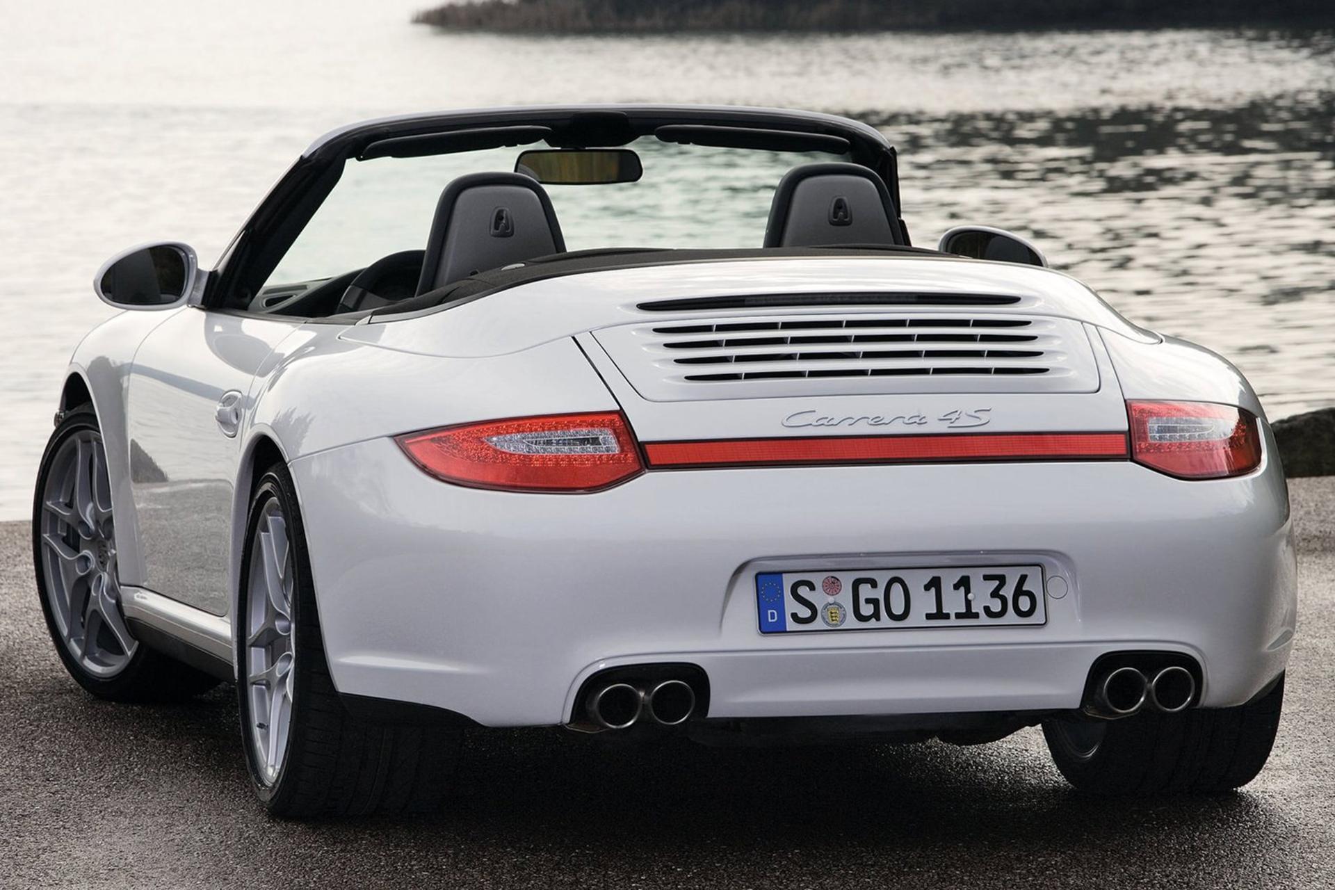 Porsche 911 Carrera 4 2010