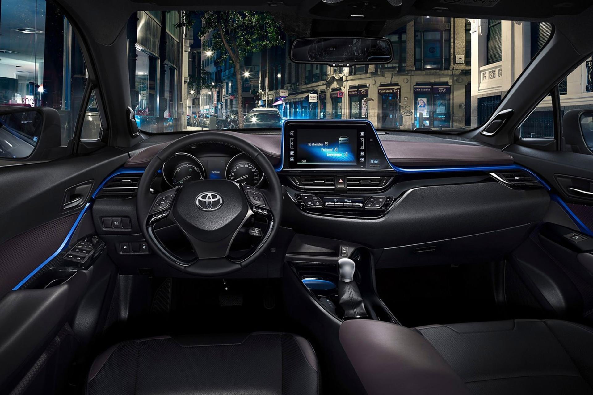 Toyota C-HR 2018 / تویوتا CH-R ۲۰۱۸