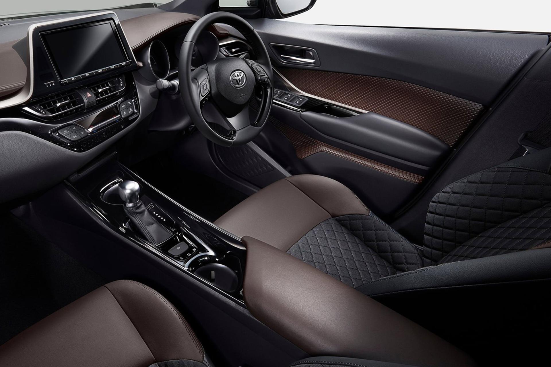 Toyota C-HR 2018 / تویوتا CH-R ۲۰۱۸