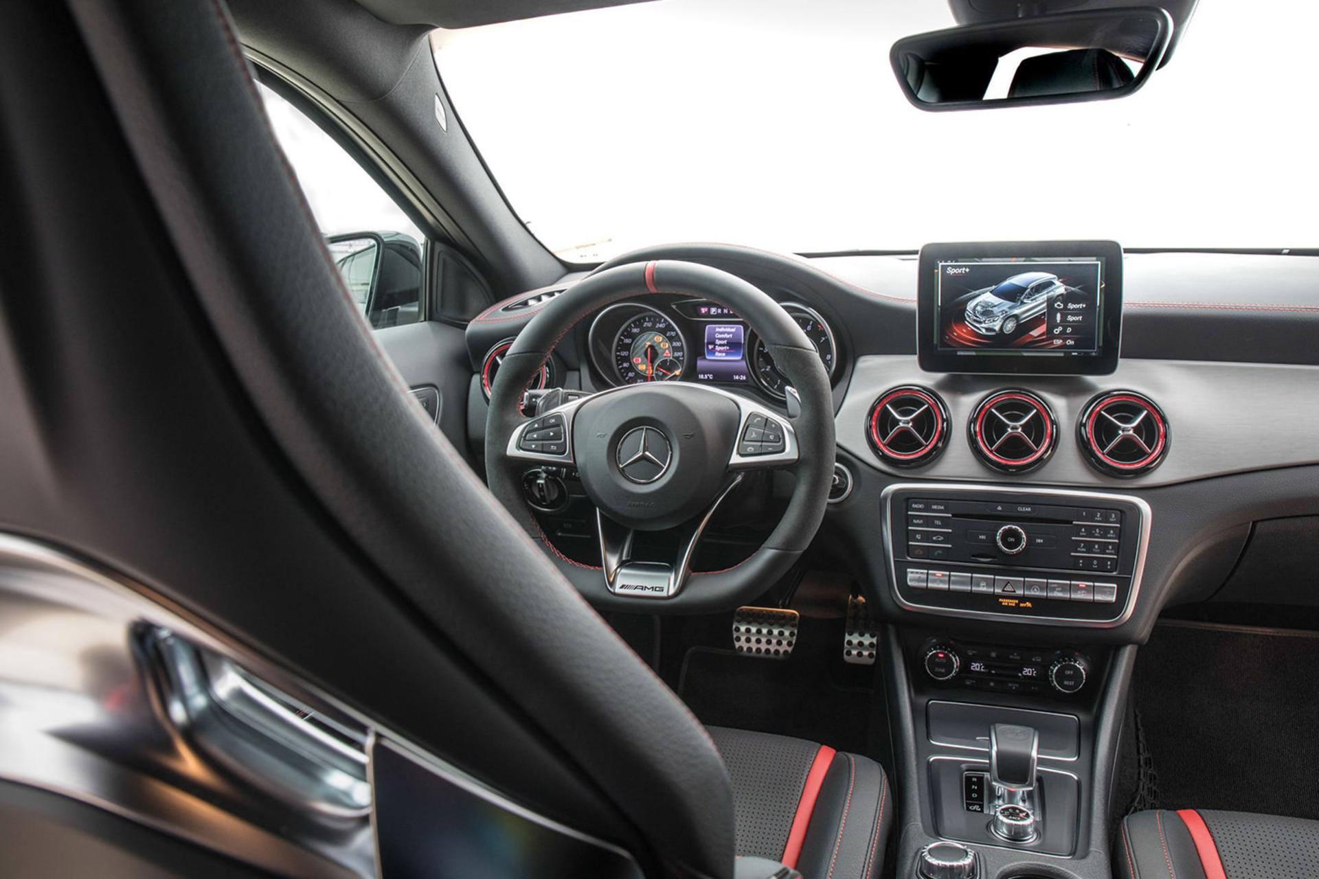 MERCEDES BENZ GLA 45 AMG 2017 / مرسدس بنز GLA45 AMG مدل ۲۰۱۷