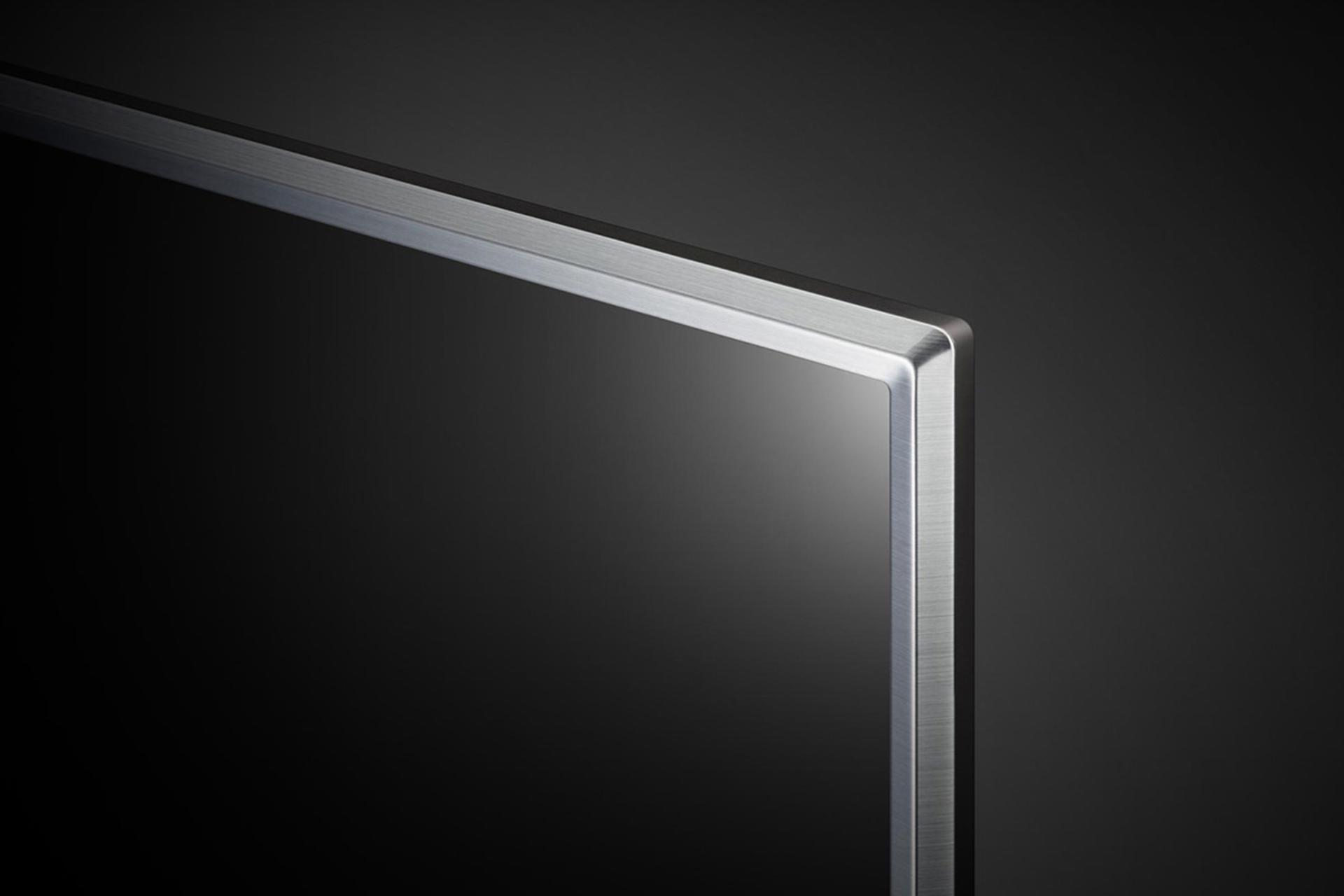  نمای گوشی های تلویزیون ال جی LK6300 مدل 43 اینچ با رنگ نقره ای و صفحه خاموش