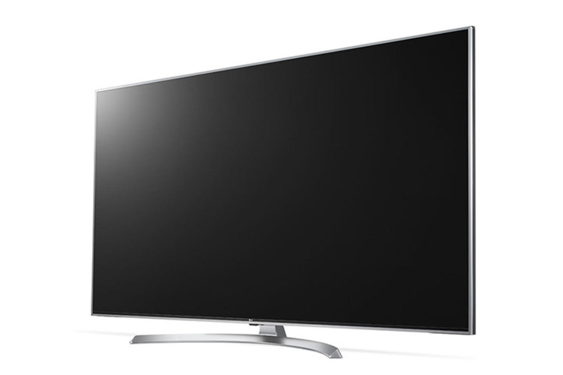 نمای نیم رخ تلویزیون ال جی UK7700 مدل 55 اینچ با رنگ نقره‌ای و صفحه خاموش