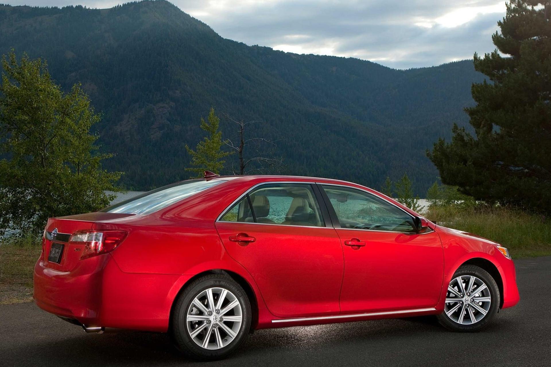 Toyota Camry 2012