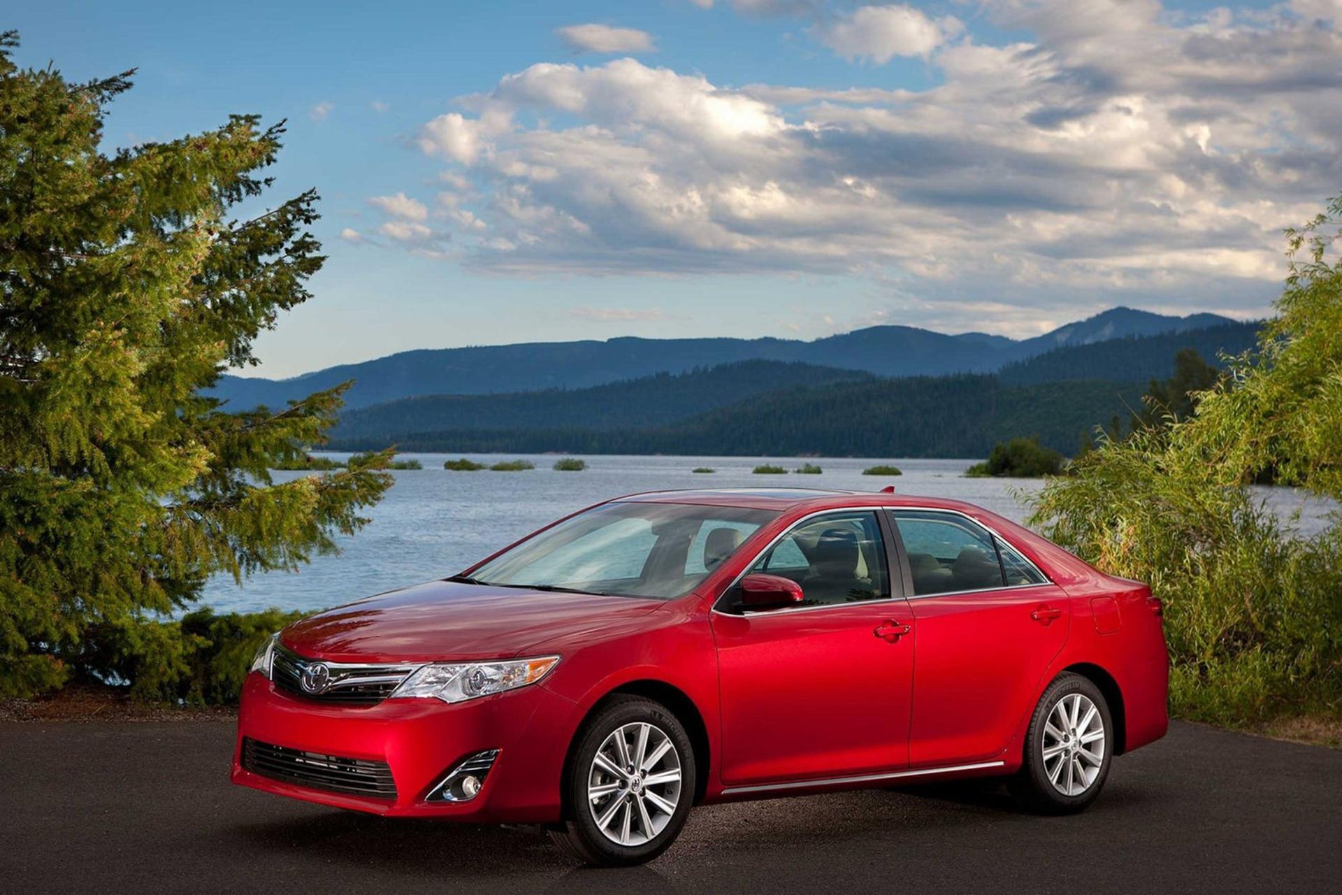 Toyota Camry 2012
