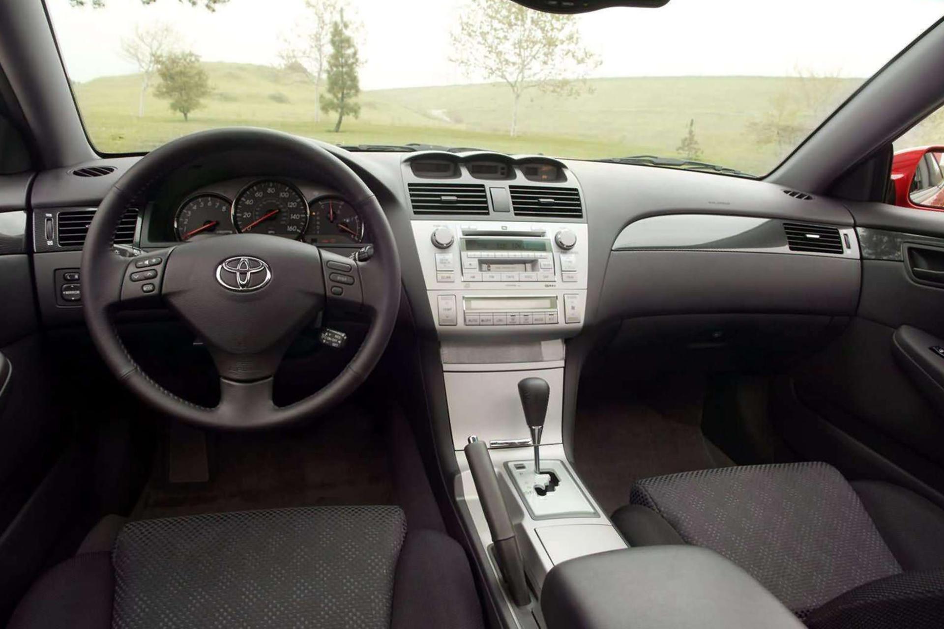 Toyota Camry Solara 2004