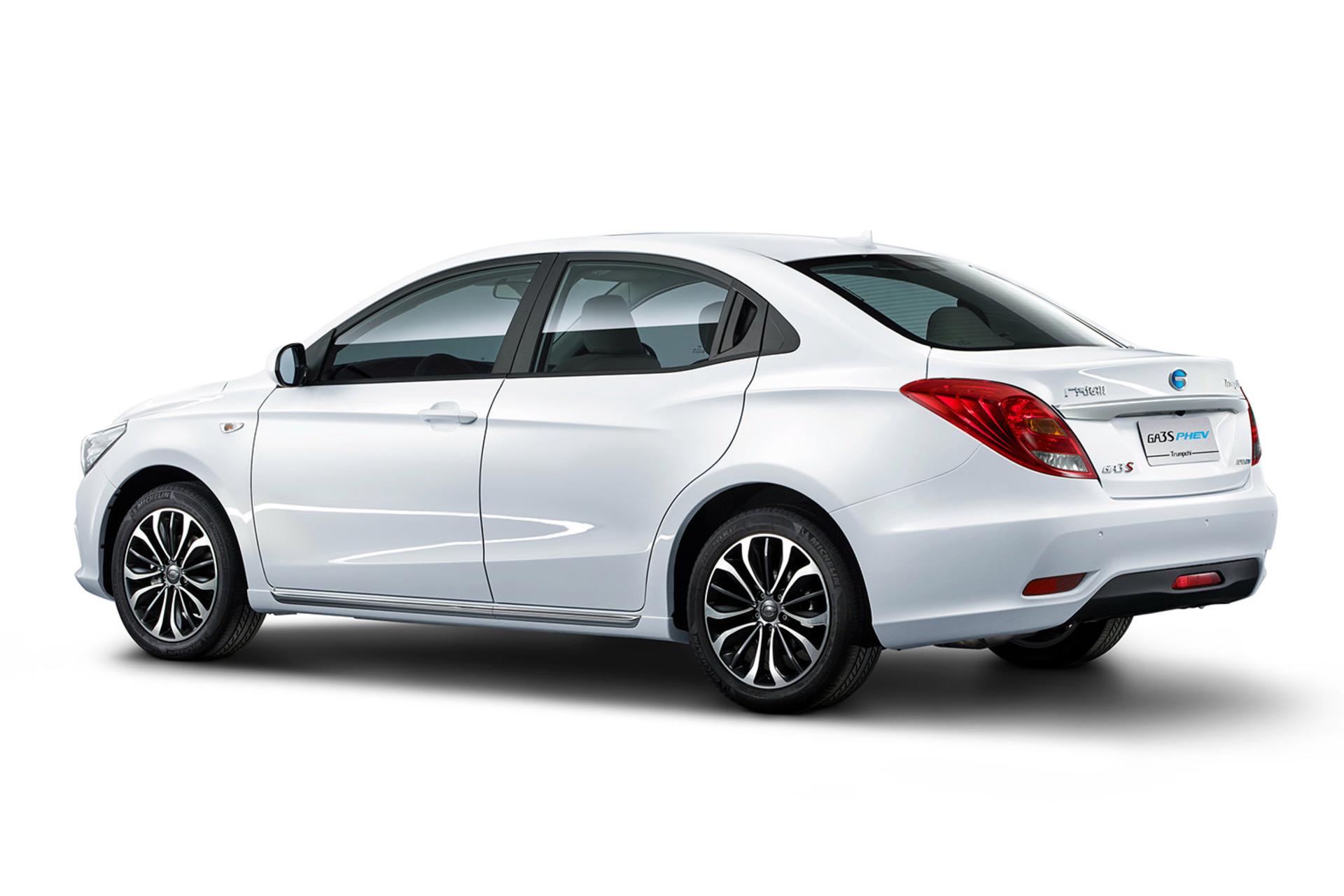 GAC Trumpchi GA3S 2013