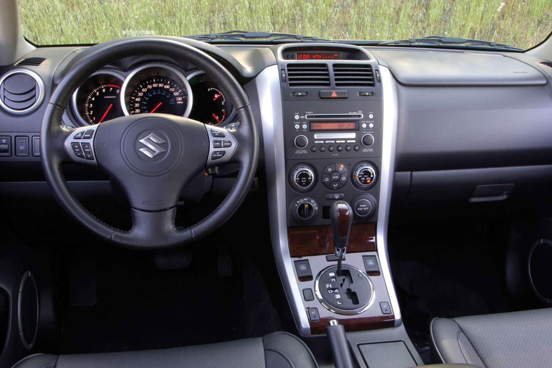خودرو سوزوکی ویتارا / Suzuki Vitara فضای داخلی ۰۲