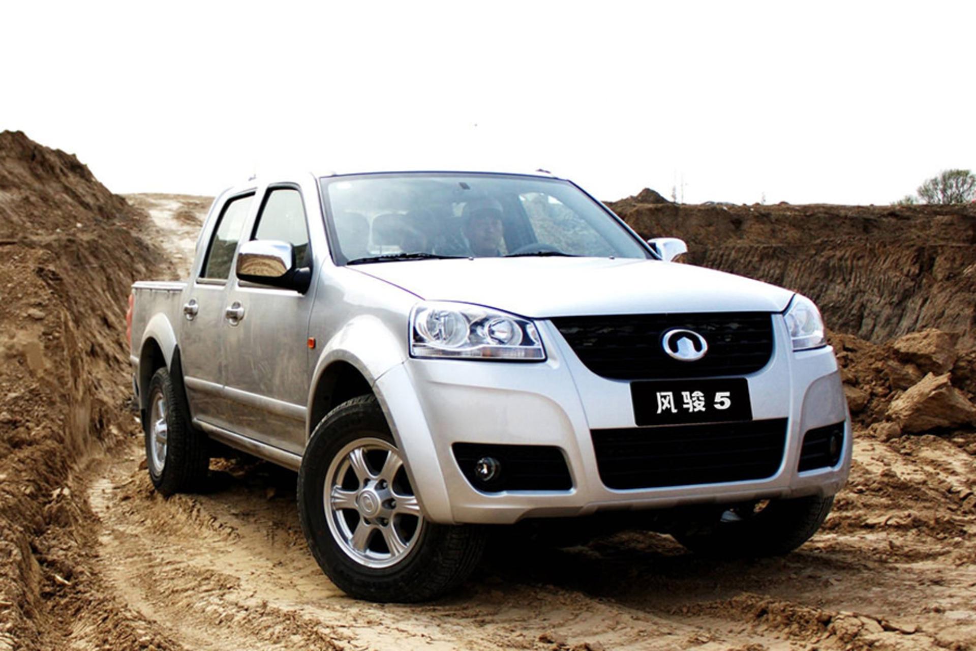خودرو گریت وال وینگل 5 / Great Wall Wingle 5 نمای روبرو ۰۳