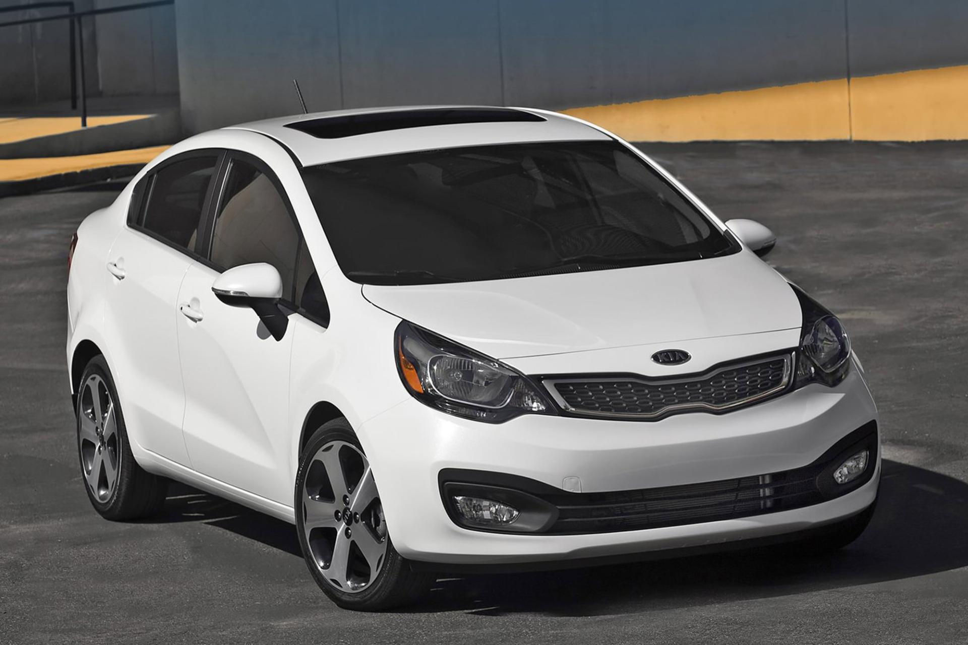 خودرو کیا ریو ۲۰۱۲ / Kia Rio 2012 نمای جلو ۰۴