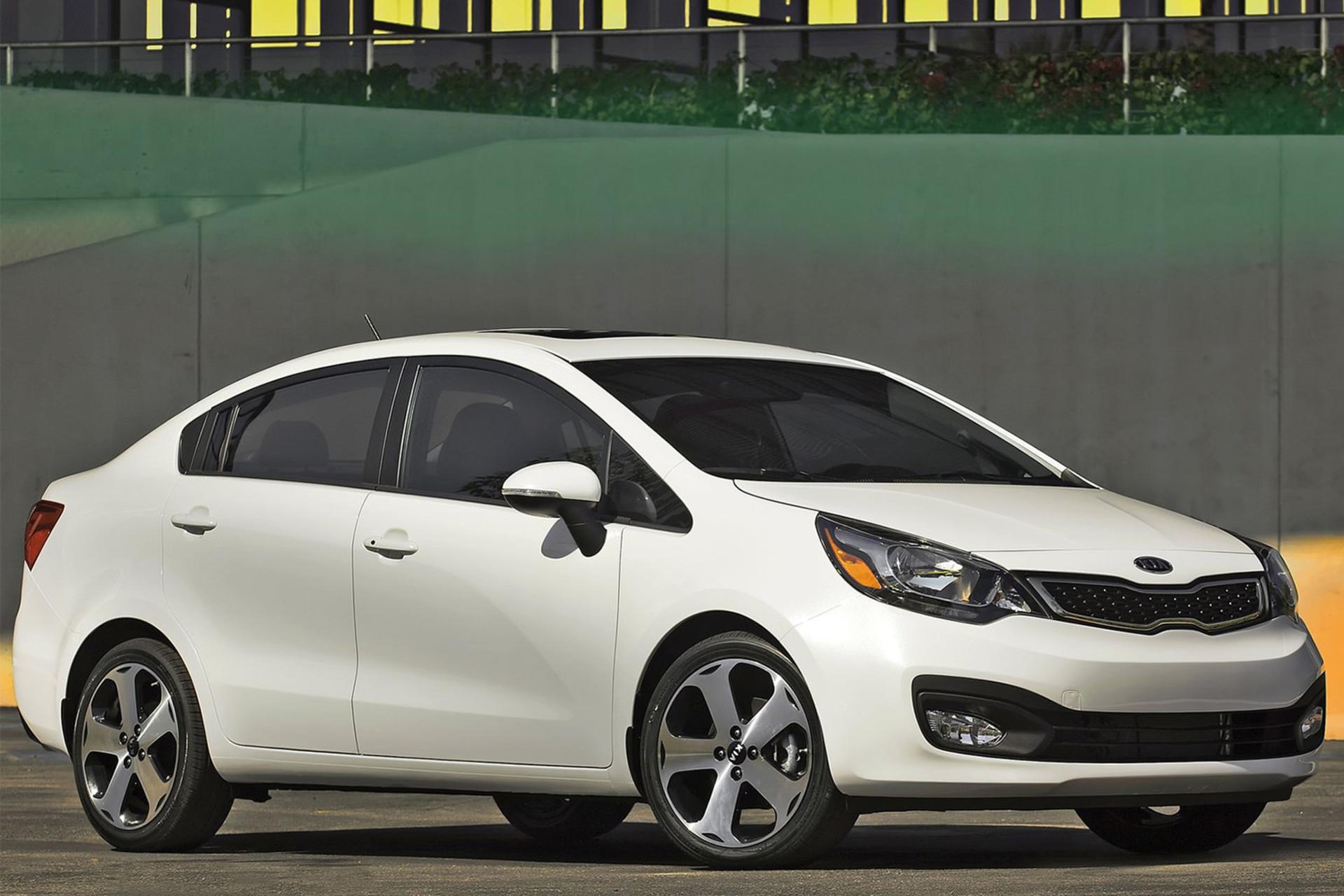 خودرو کیا ریو ۲۰۱۲ / Kia Rio 2012 نمای جلو ۰۳