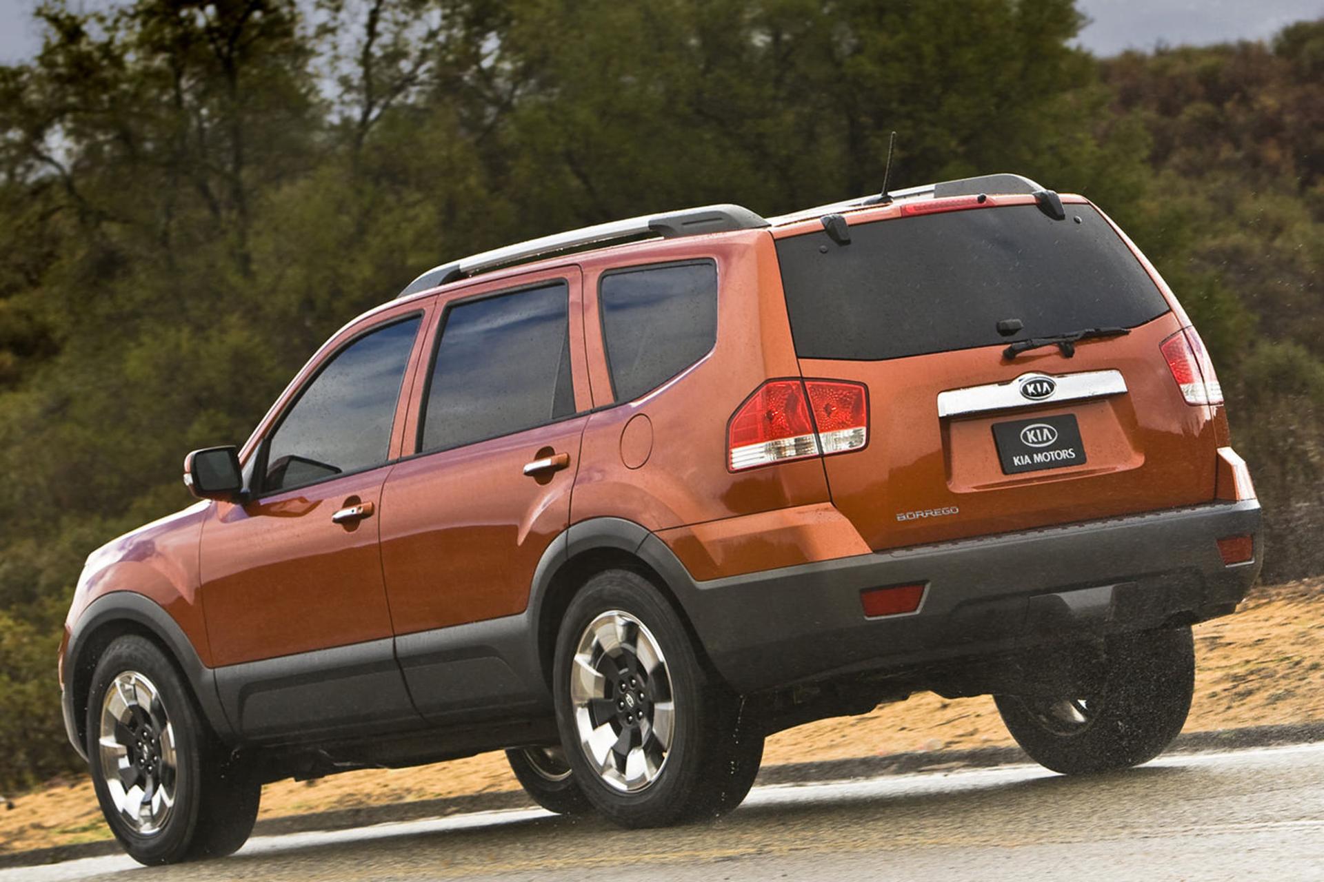 خودرو کیا موهاوی ۲۰۰۹ / Kia Mohave 2009 نمای عقب ۰۱