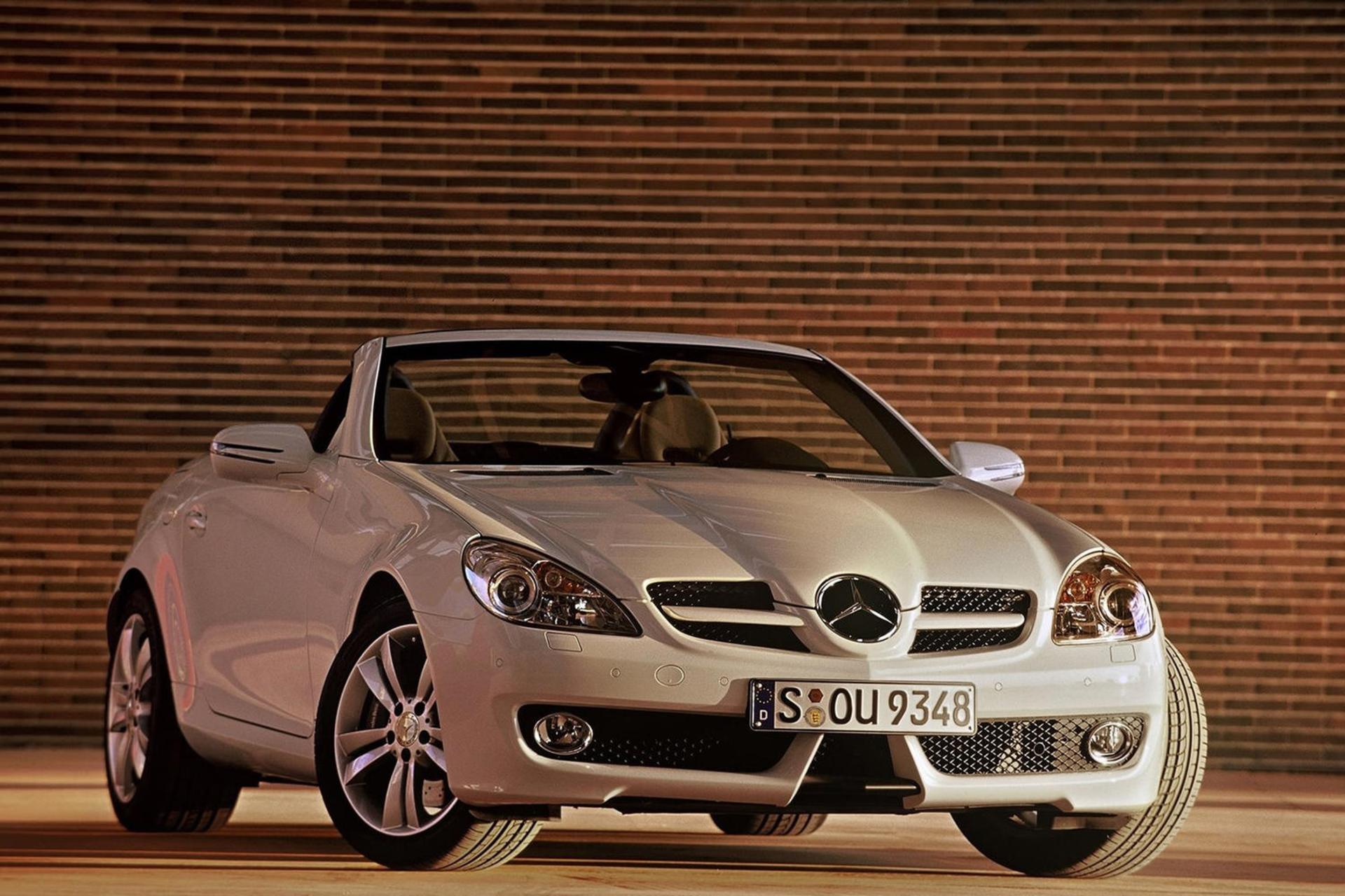 خودرو مرسدس بنز / Mercedes Benz SLK 200 نمای جلو ۲