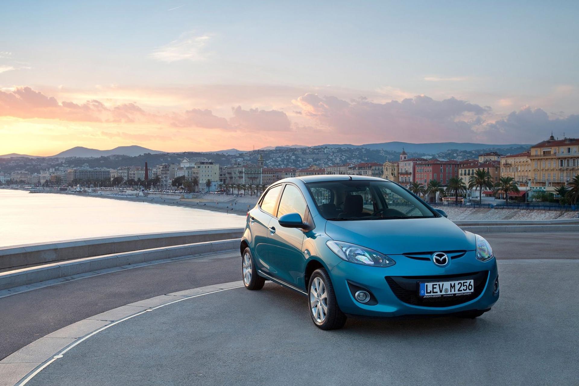 مزدا ۲ / Mazda2 نمای جلو ۱