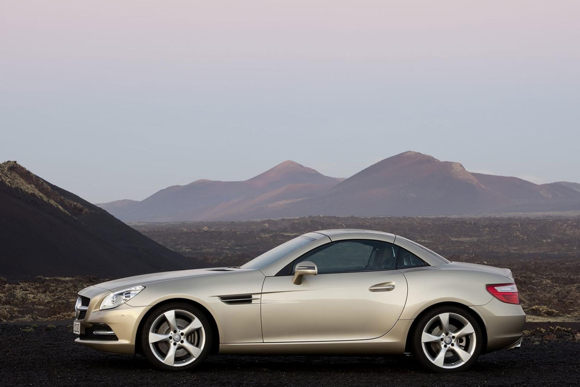 خودرو مرسدس بنز / Mercedes Benz SLK 350 212 نمای جانبی ۱
