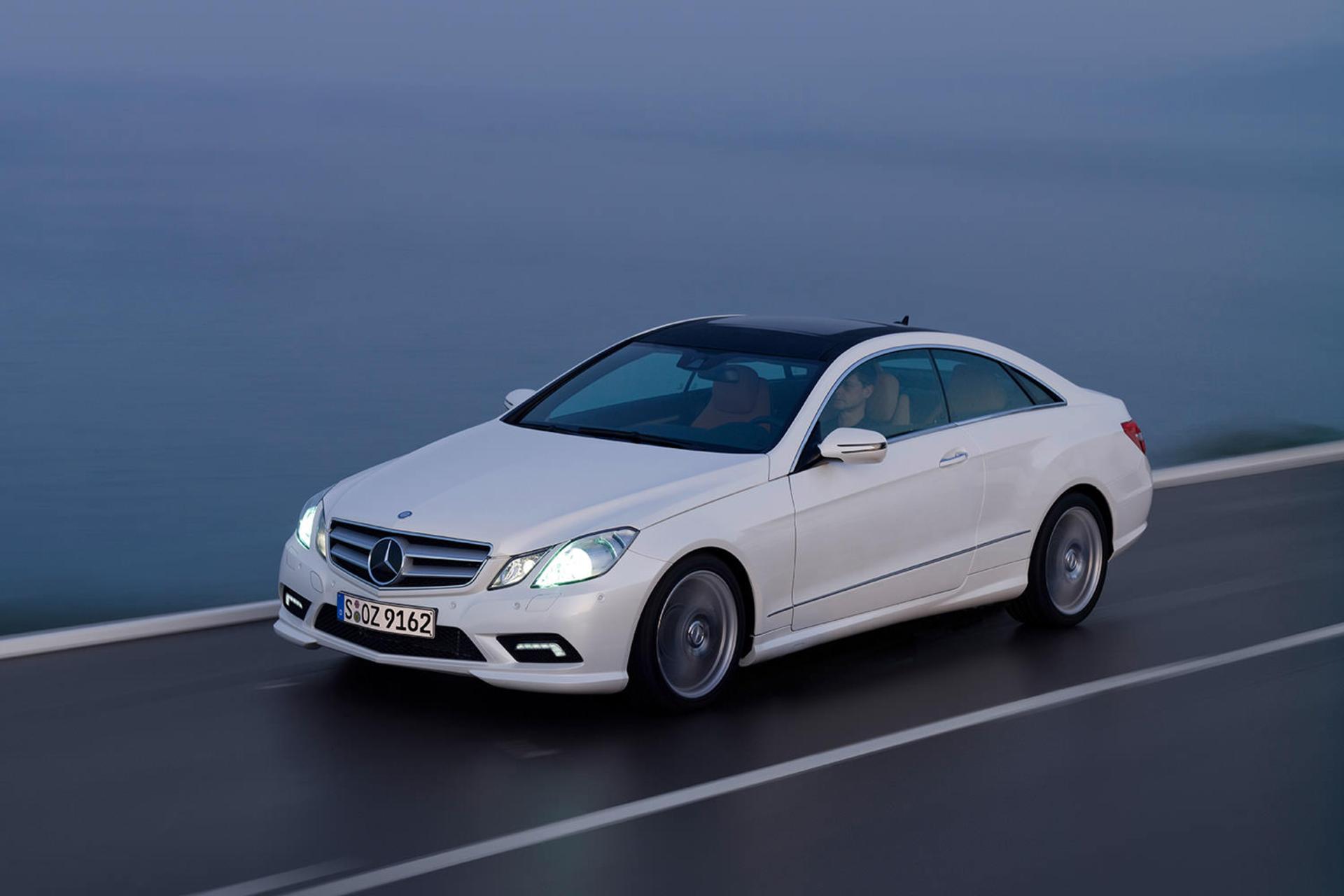 خودرو مرسدس بنز کلاس ای کوپه ۲۰۱۰ / Mercedes Benz E350 Coupe 2010 نمای جلو ۴