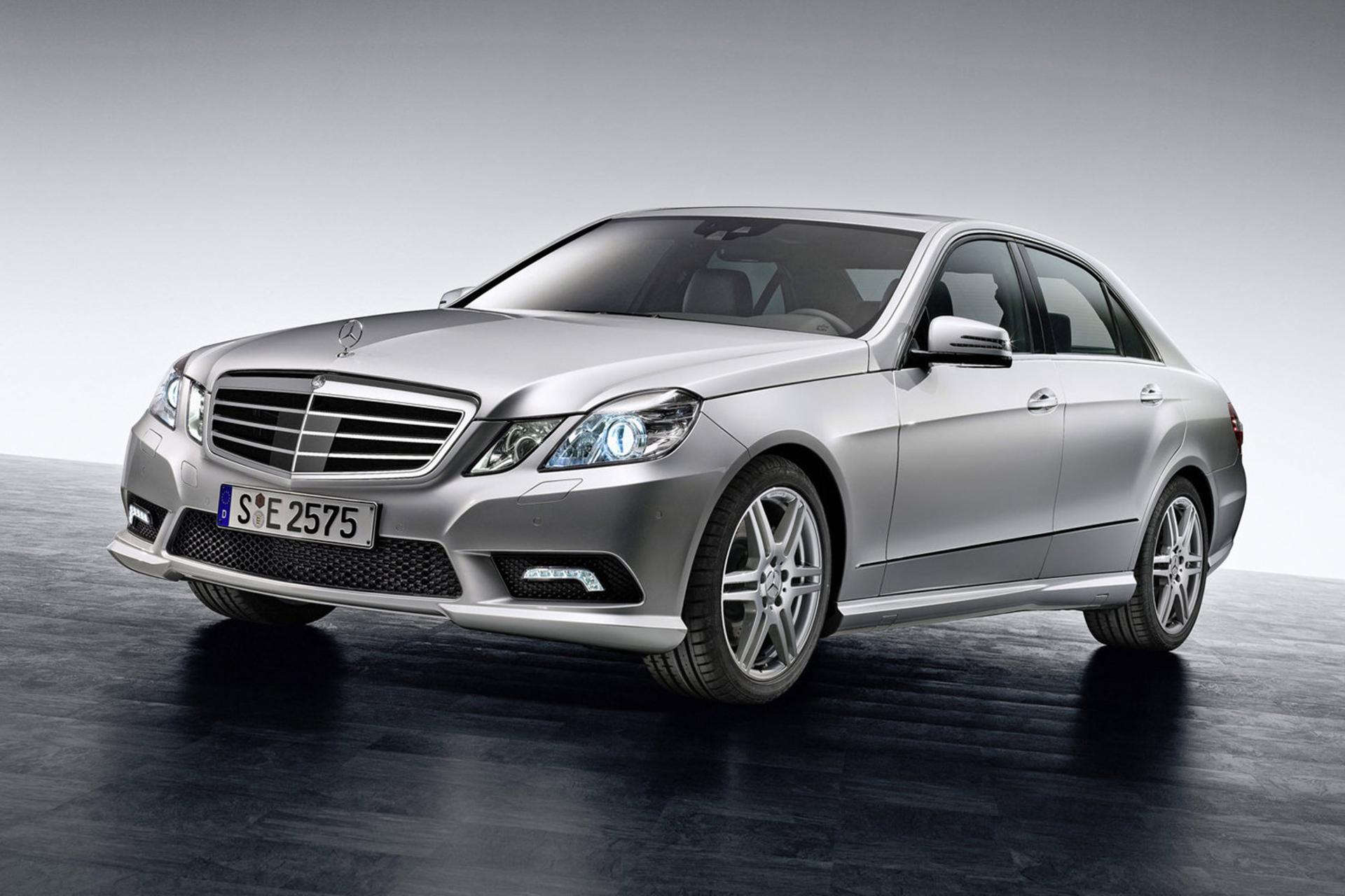 خودرو مرسدس بنز ای کلاس ۲۰۱۱ / Mercedes Benz E300 2011 نمای جلو ۵