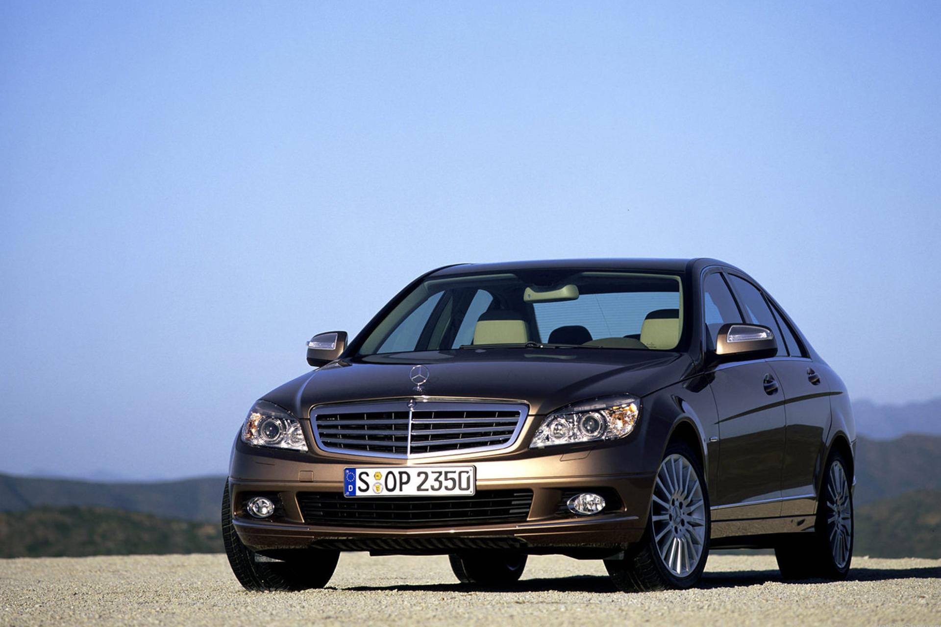 خودرو مرسدس بنز سی ۲۰۰ مدل ۲۰۱۱ / Mercedes Benz C200 2011 نمای جلو ۰۱