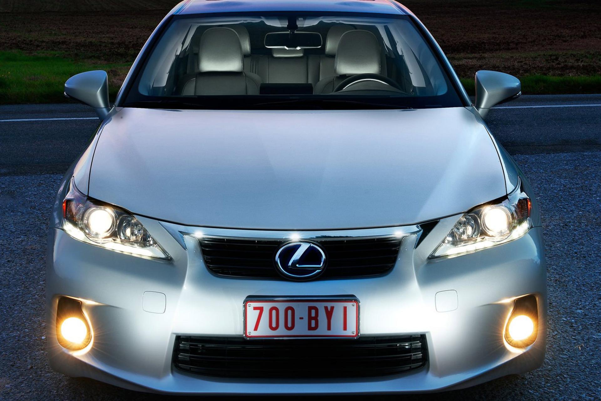 خودرو لکسوس / Lexus CT200h 2011 نمای جلو ۰۴