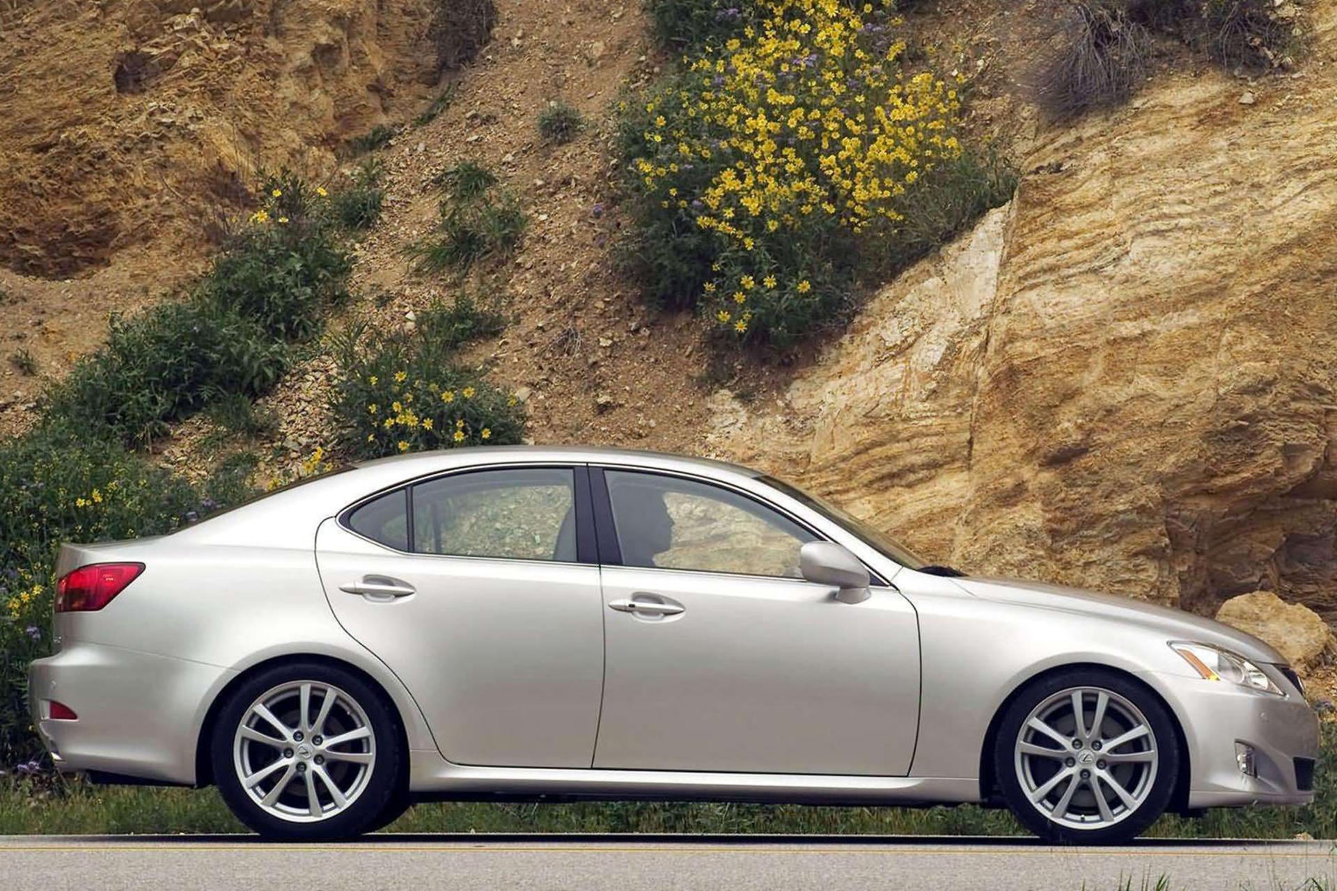 خودرو لکسوس / Lexus IS300 2006 نمای جانبی ۰۱