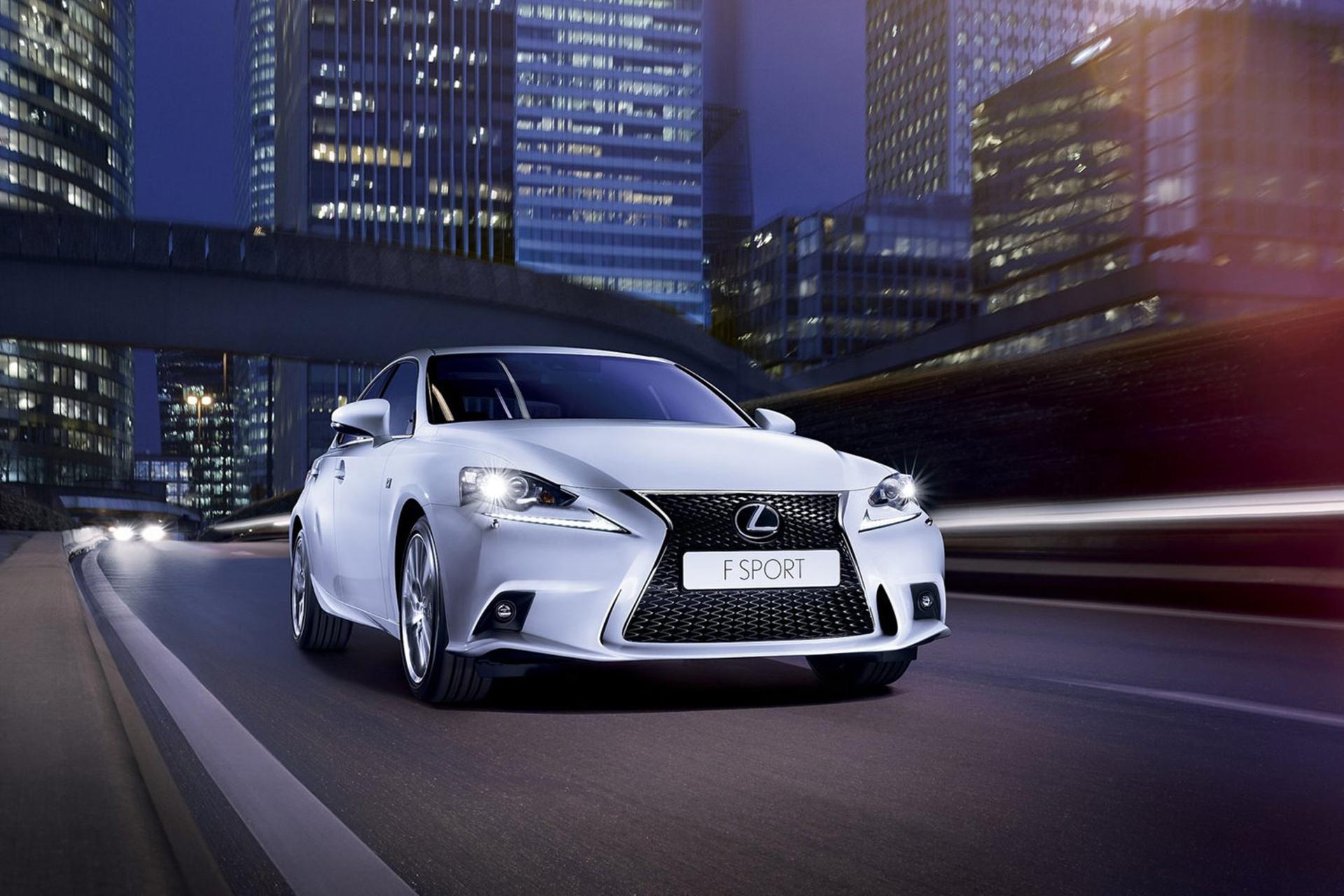 خودرو لکسوس / Lexus IS250 2014 نمای جلو ۰۳