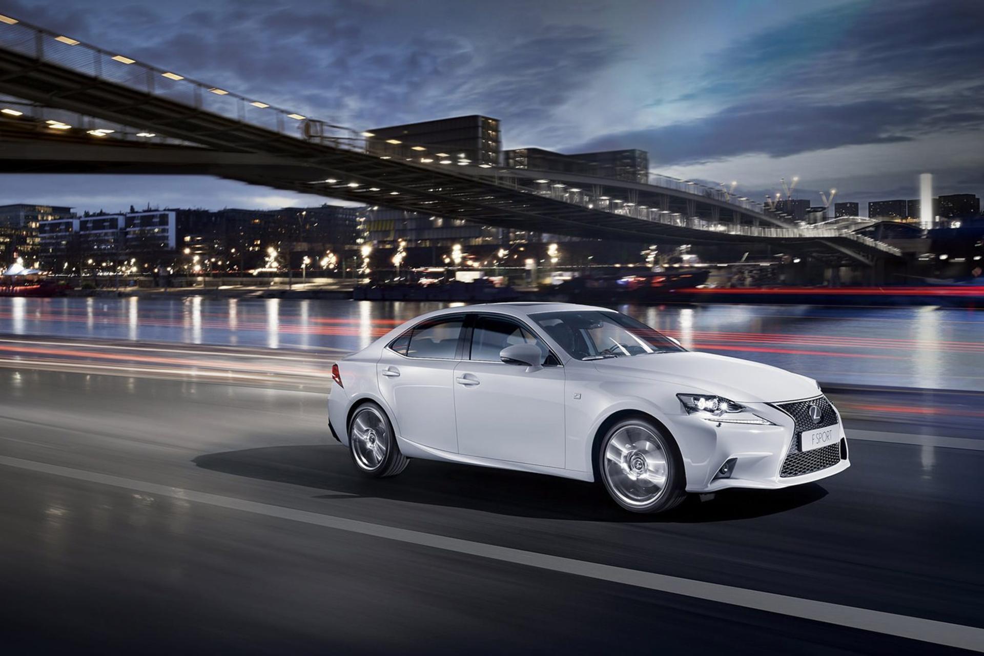 خودرو لکسوس / Lexus IS250 2014 نمای جلو ۰۲